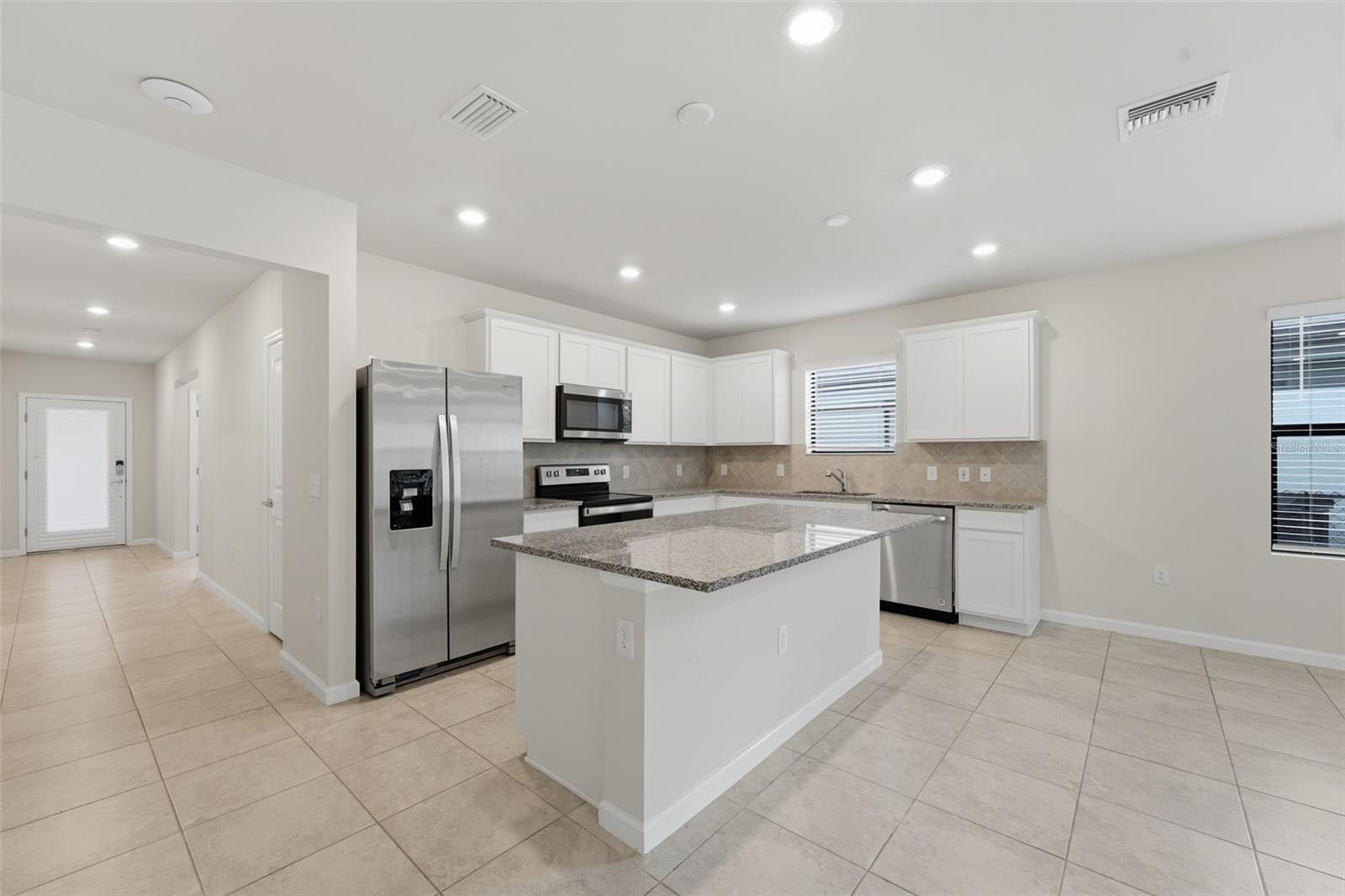 16048 BEACHBERRY DR, NORTH FORT MYERS, FL, 33917