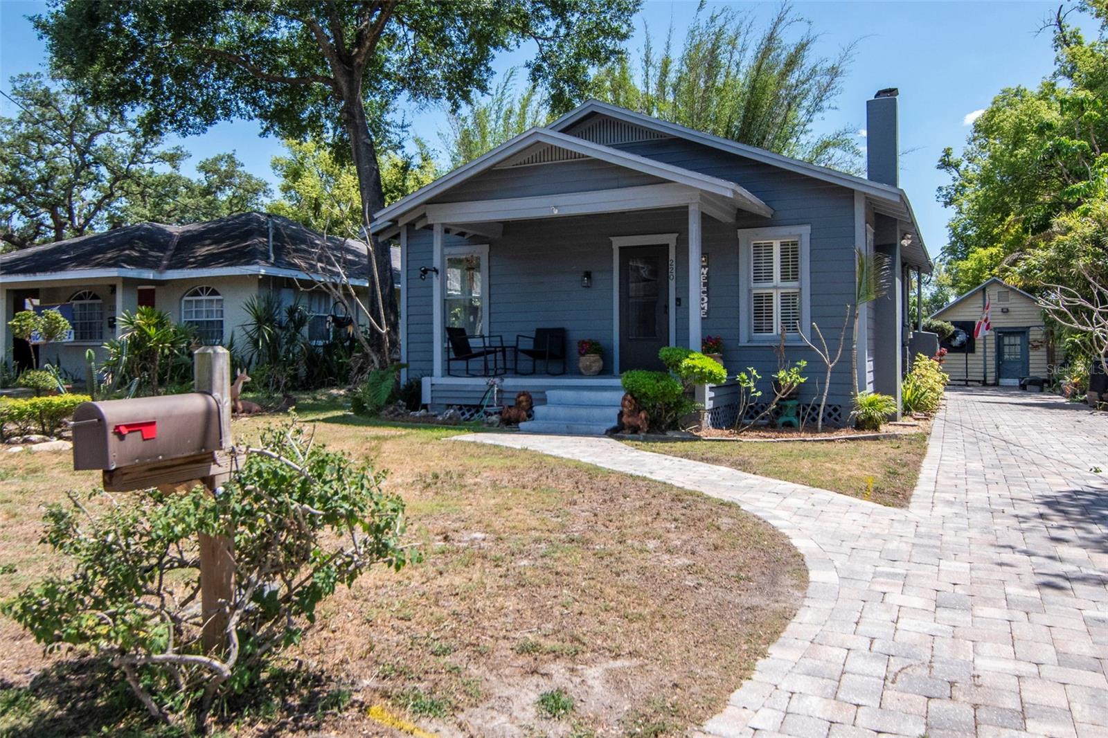 220 W FERN ST, TAMPA, FL, 33604