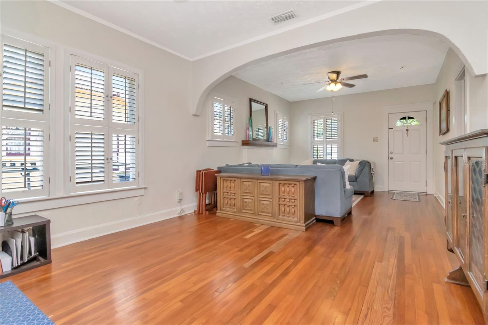 220 W FERN ST, TAMPA, FL, 33604