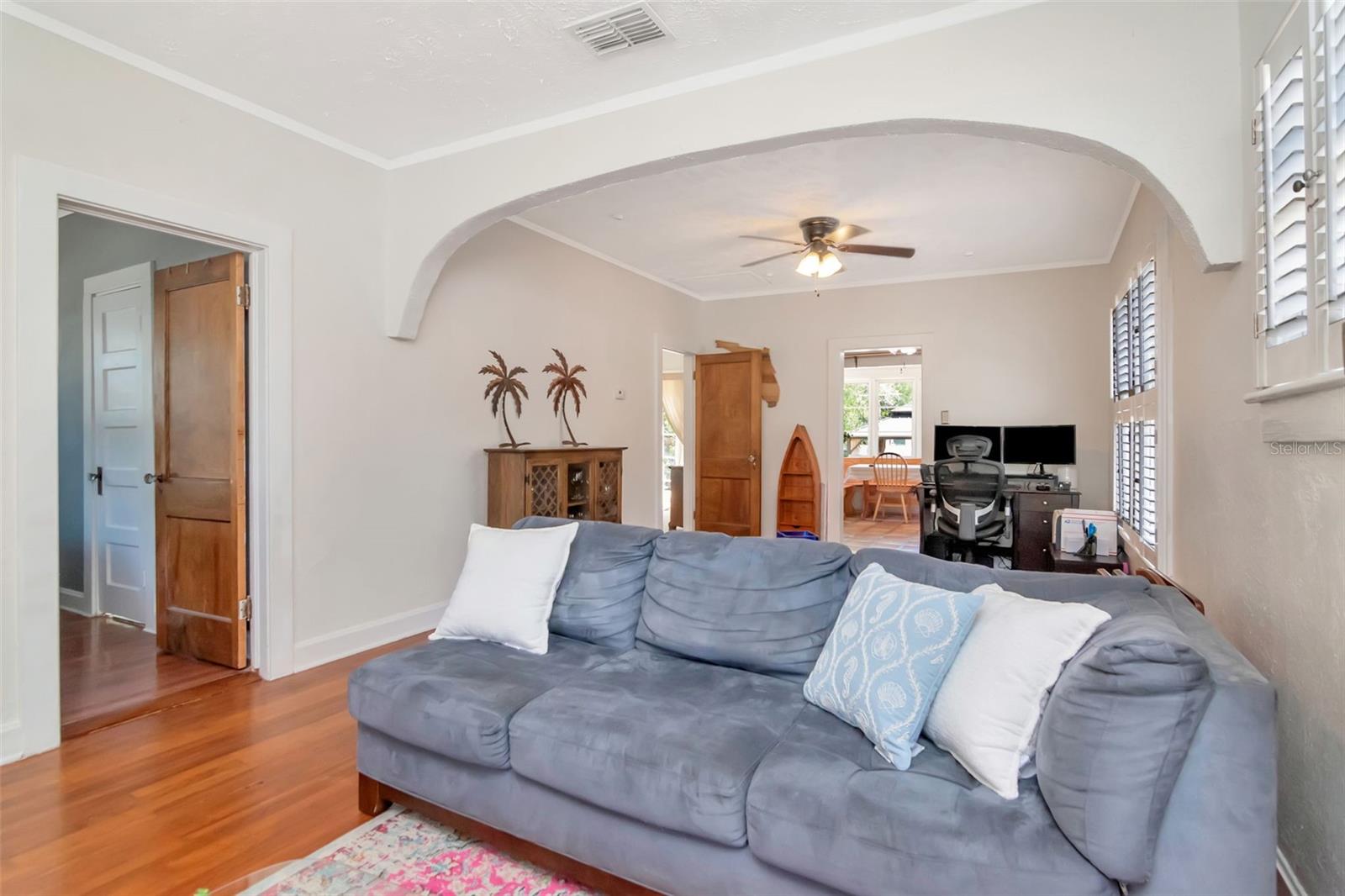 220 W FERN ST, TAMPA, FL, 33604