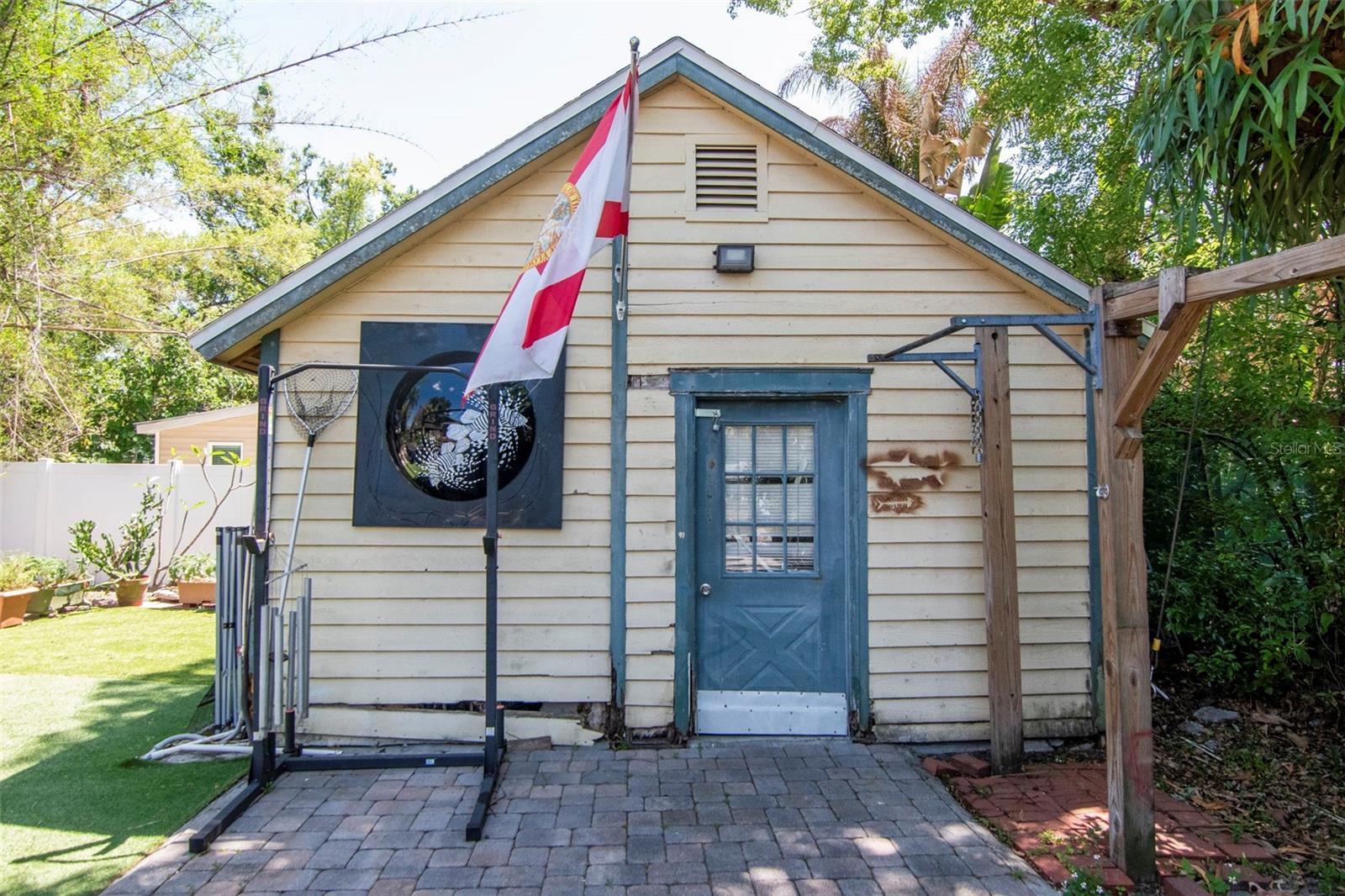 220 W FERN ST, TAMPA, FL, 33604