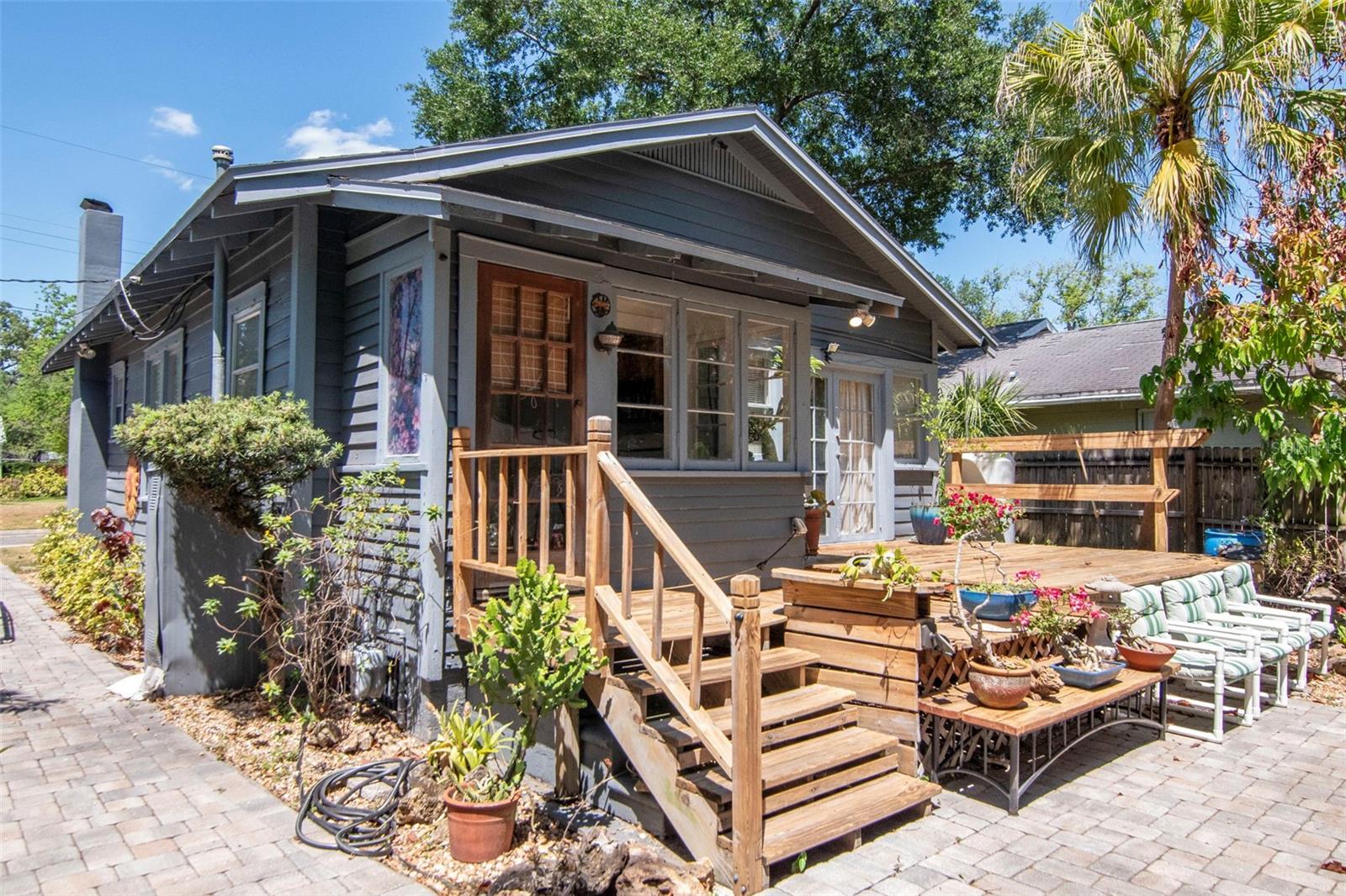 220 W FERN ST, TAMPA, FL, 33604