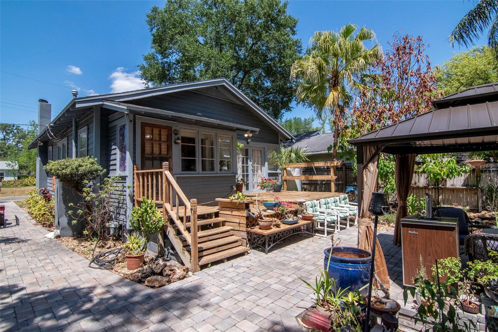 220 W FERN ST, TAMPA, FL, 33604