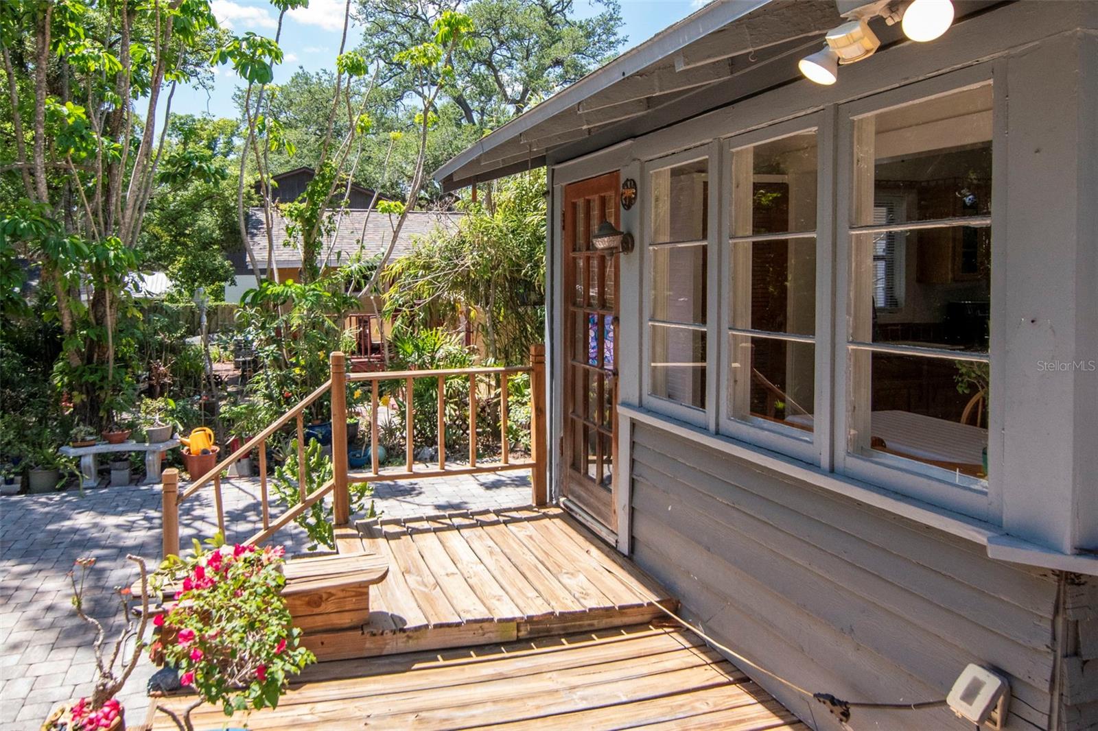 220 W FERN ST, TAMPA, FL, 33604