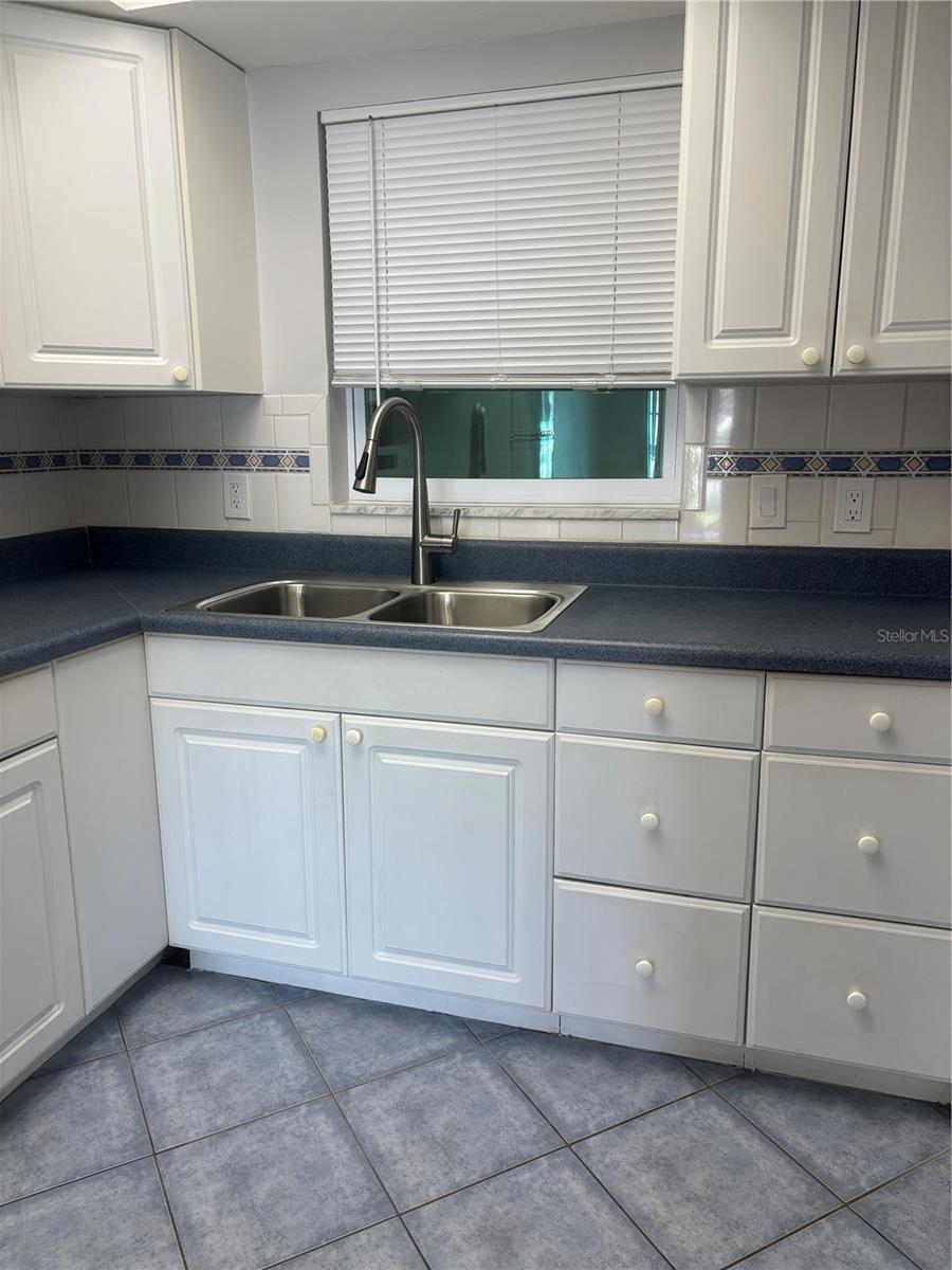 3160 36TH ST N #102, ST PETERSBURG, FL, 33713