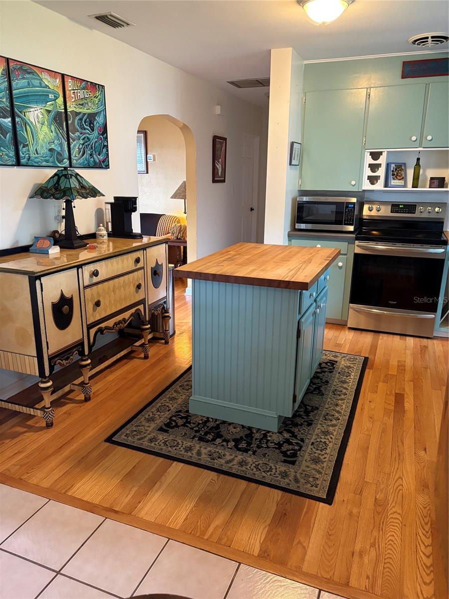 219 KENSINGTON AVE, DELAND, FL, 32724
