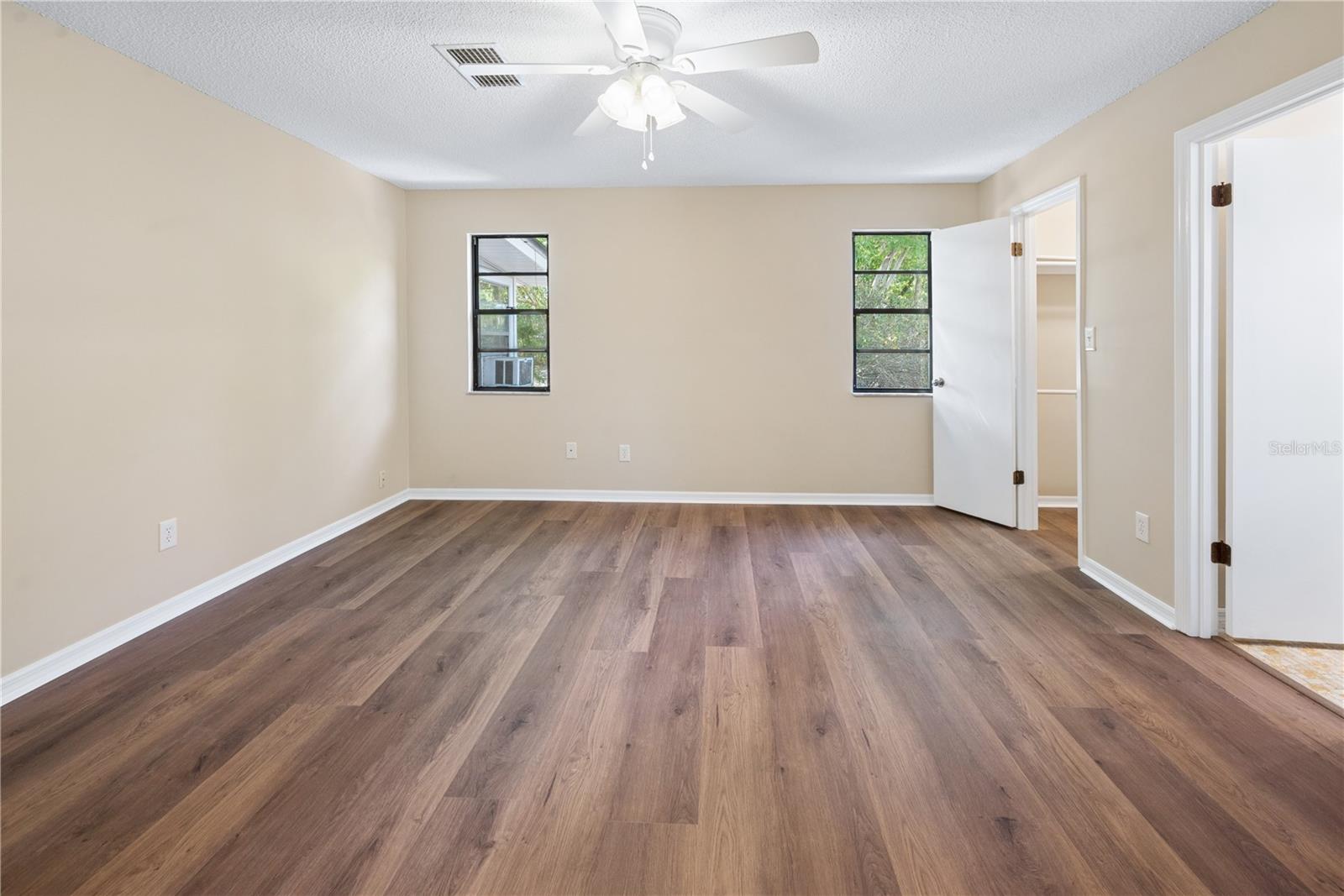 950 S LAWRENCE BLVD, KEYSTONE HEIGHTS, FL, 32656