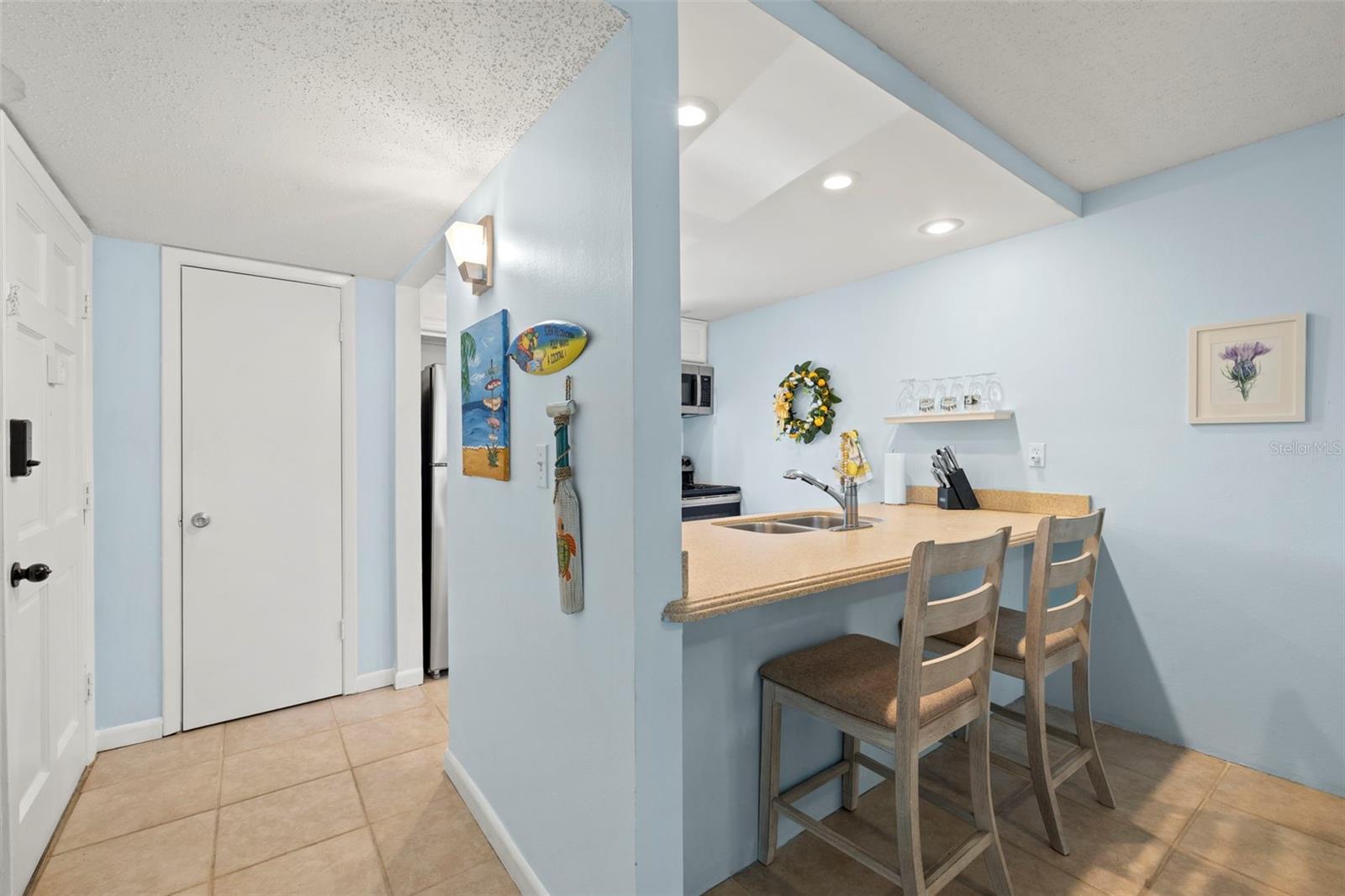 12760 INDIAN ROCKS RD #107, LARGO, FL, 33774