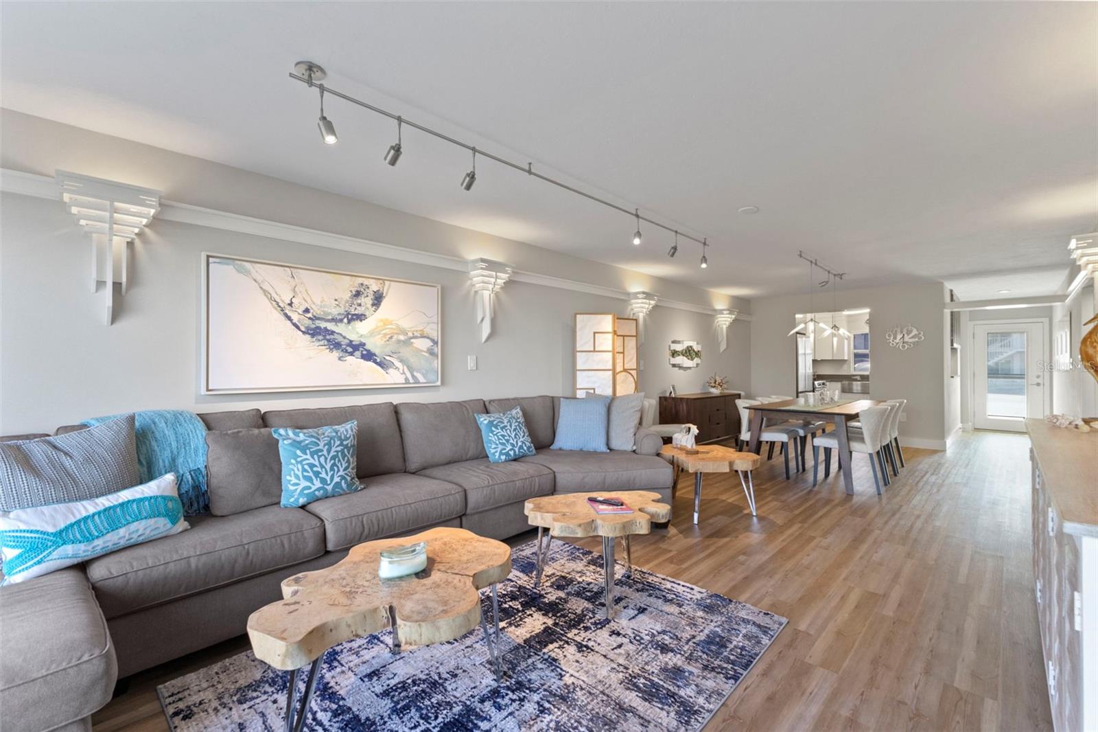 3330 GULF OF MEXICO DR #104D, LONGBOAT KEY, FL, 34228