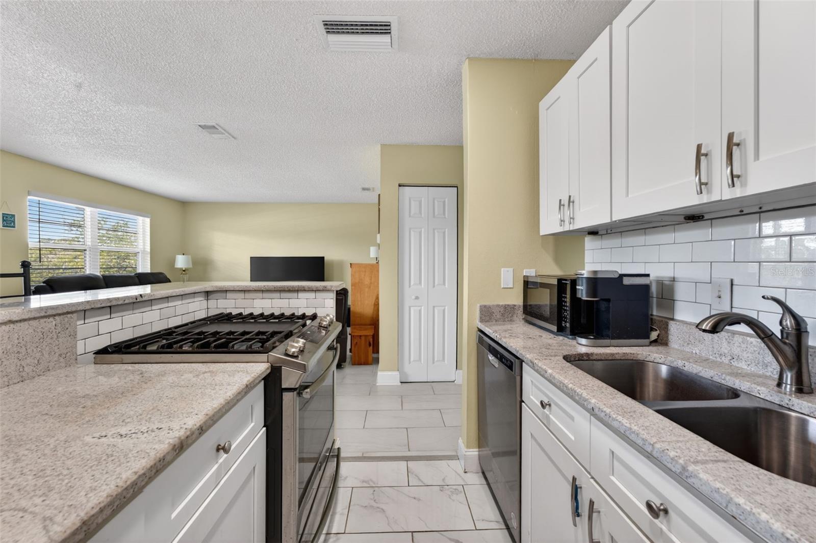 5925 TERRACE PARK DR N #203, ST PETERSBURG, FL, 33709