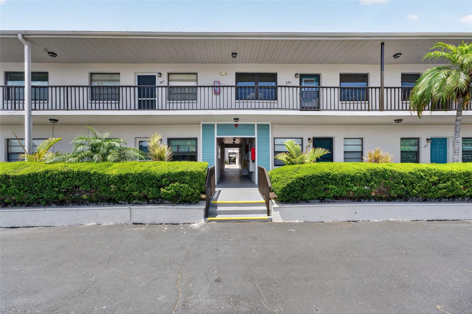 5925 TERRACE PARK DR N #203, ST PETERSBURG, FL, 33709