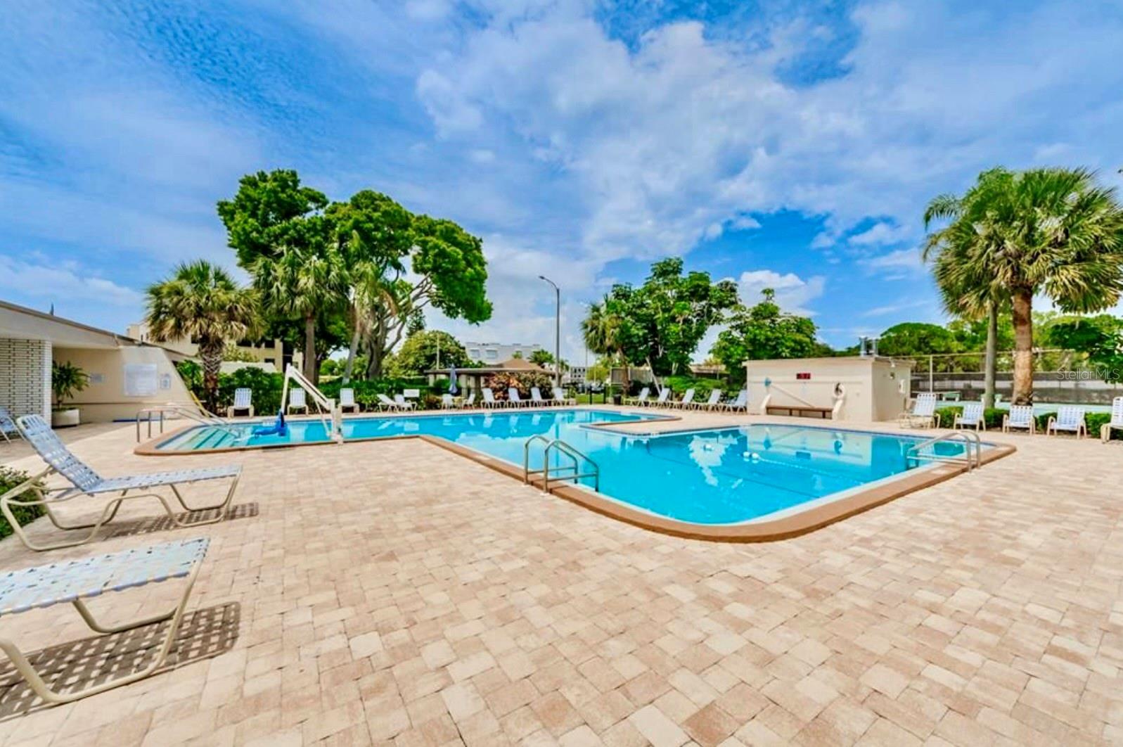 5925 TERRACE PARK DR N #203, ST PETERSBURG, FL, 33709