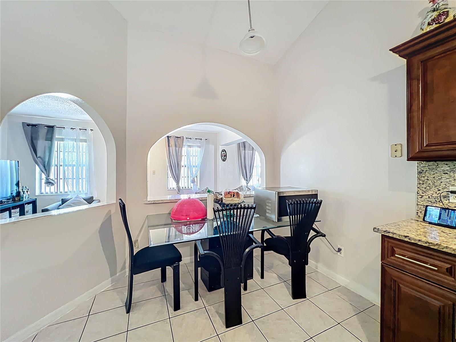 6619 HIAWASSEE MEADOWS DR, ORLANDO, FL, 32818