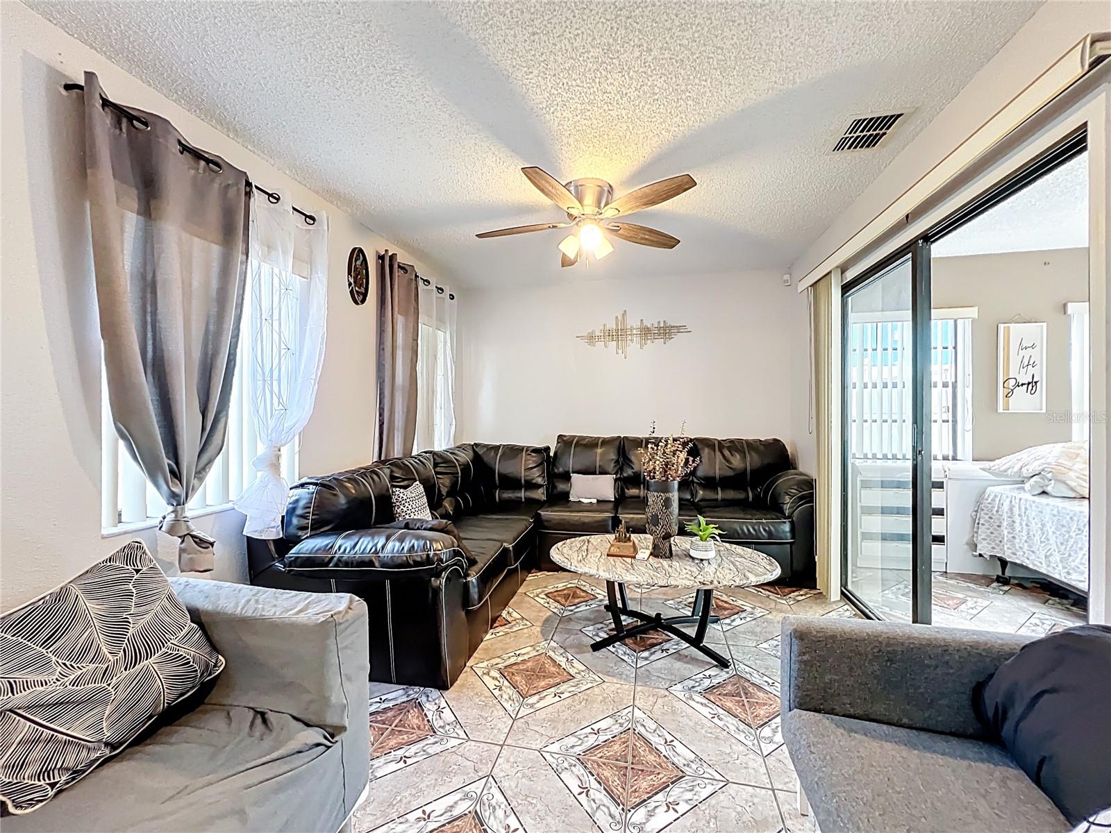 6619 HIAWASSEE MEADOWS DR, ORLANDO, FL, 32818