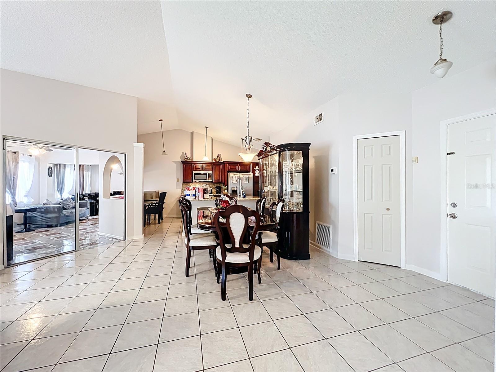 6619 HIAWASSEE MEADOWS DR, ORLANDO, FL, 32818