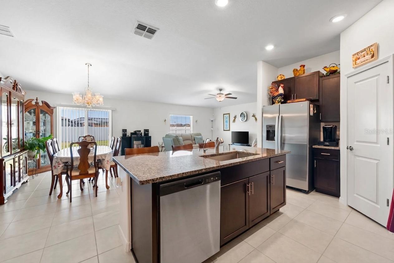 13383 GREAT PLAINS DR, RIVERVIEW, FL, 33579