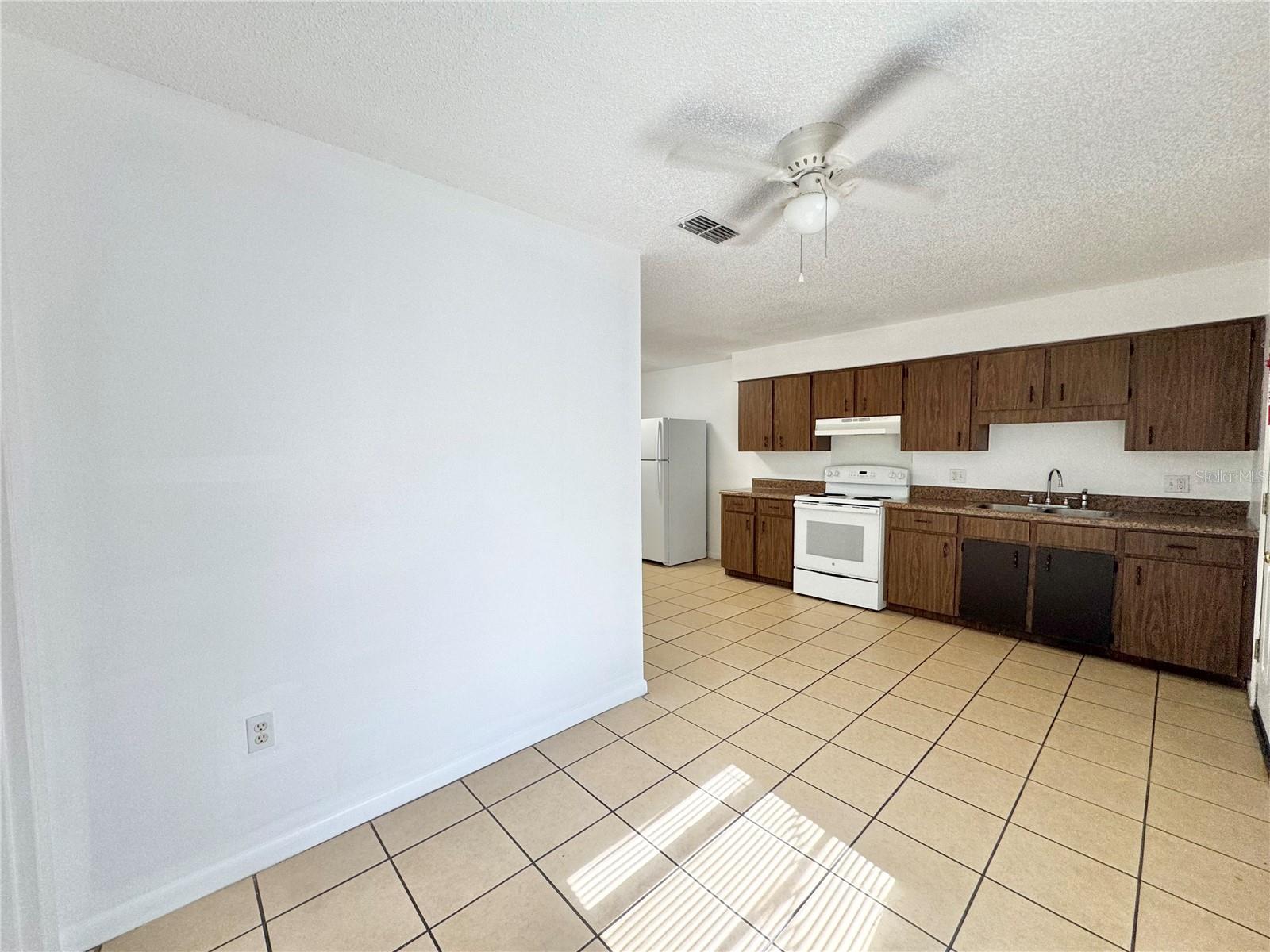 2575 ELM AVE, LAKE WALES, FL, 33898