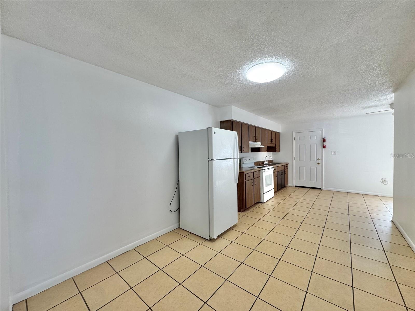 2575 ELM AVE, LAKE WALES, FL, 33898