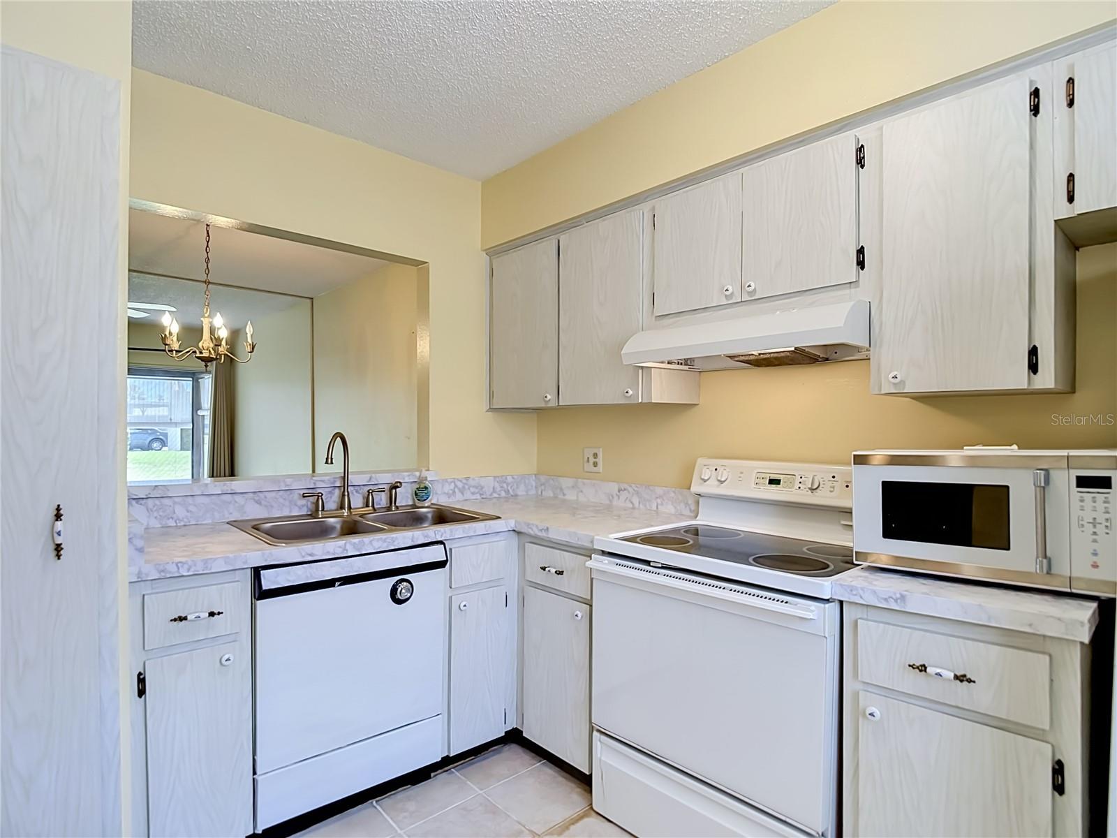 11132 PEMBRIDGE CT #6, PORT RICHEY, FL, 34668