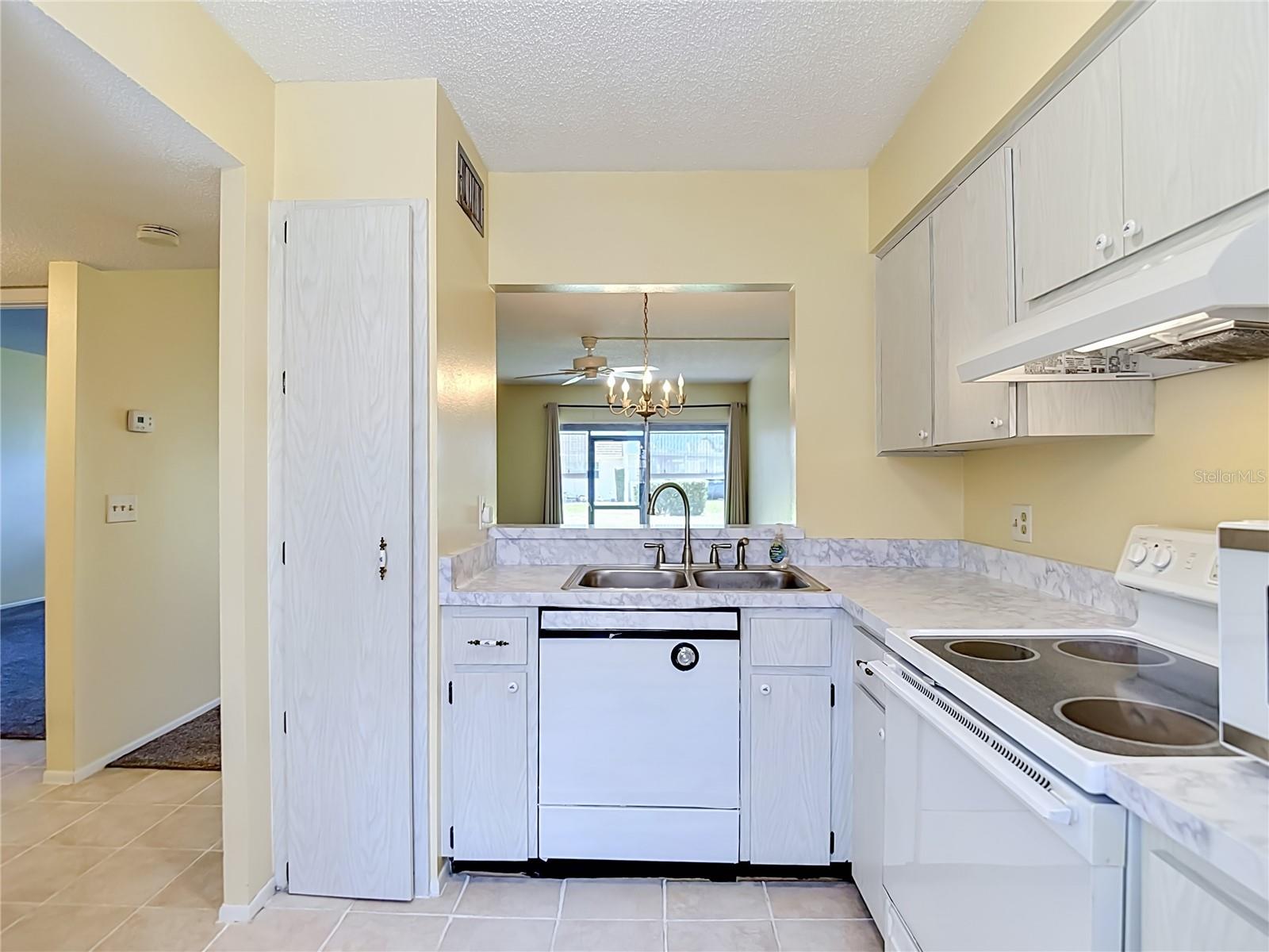 11132 PEMBRIDGE CT #6, PORT RICHEY, FL, 34668