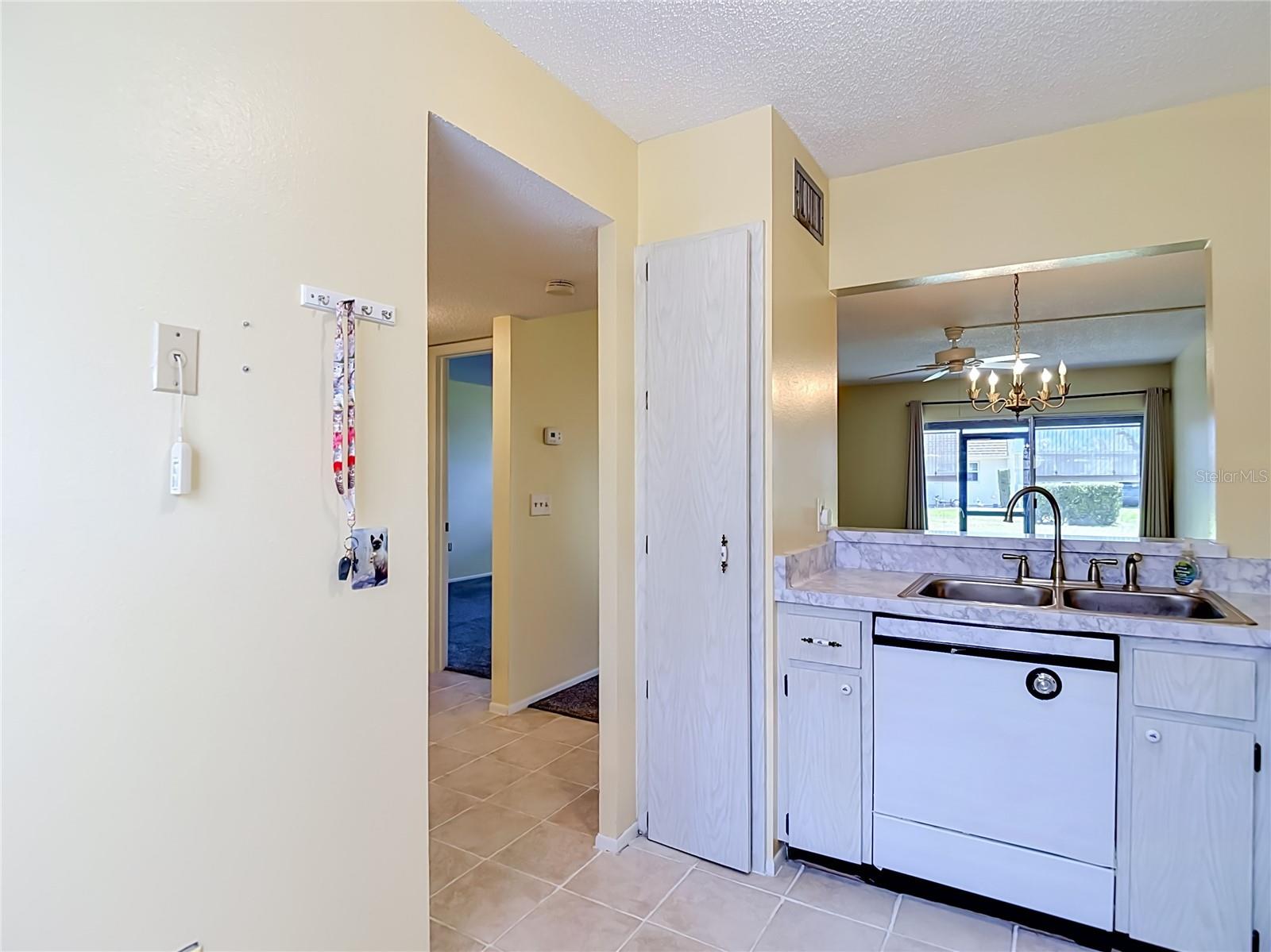 11132 PEMBRIDGE CT #6, PORT RICHEY, FL, 34668