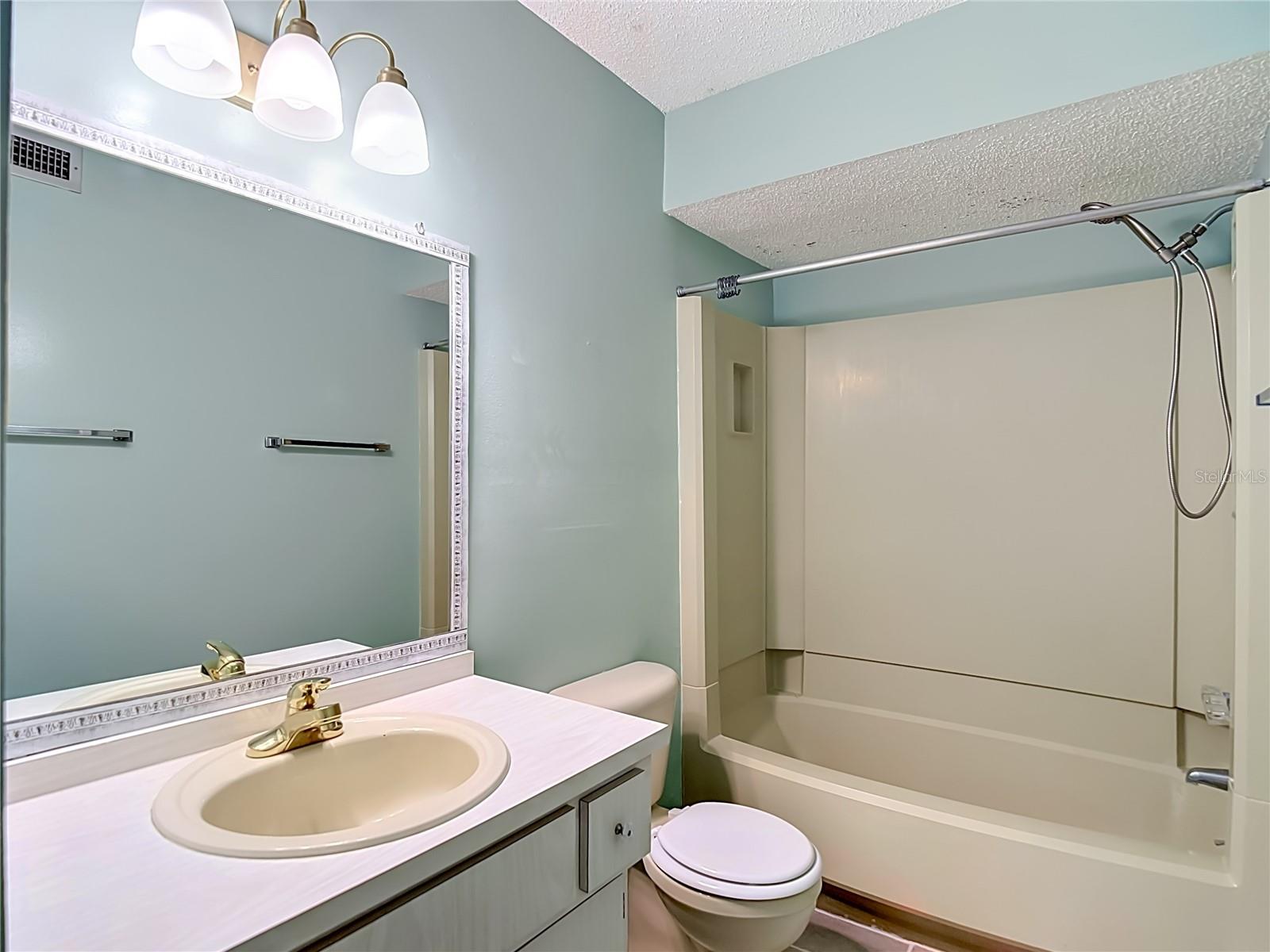 11132 PEMBRIDGE CT #6, PORT RICHEY, FL, 34668