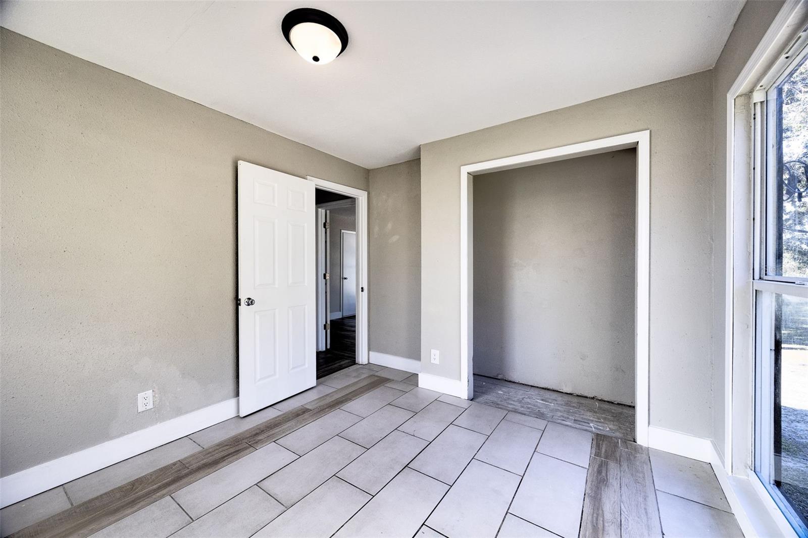 805 E MCDONALD RD, PLANT CITY, FL, 33567