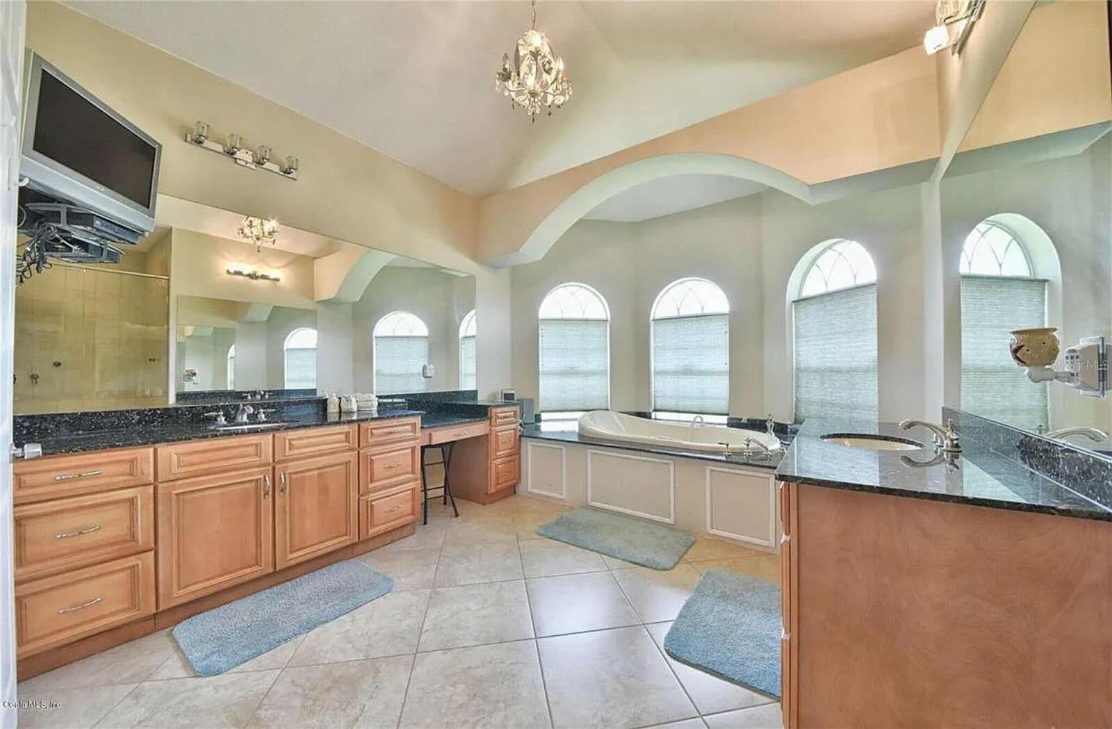 6190 W HIGHWAY 326, OCALA, FL, 34482