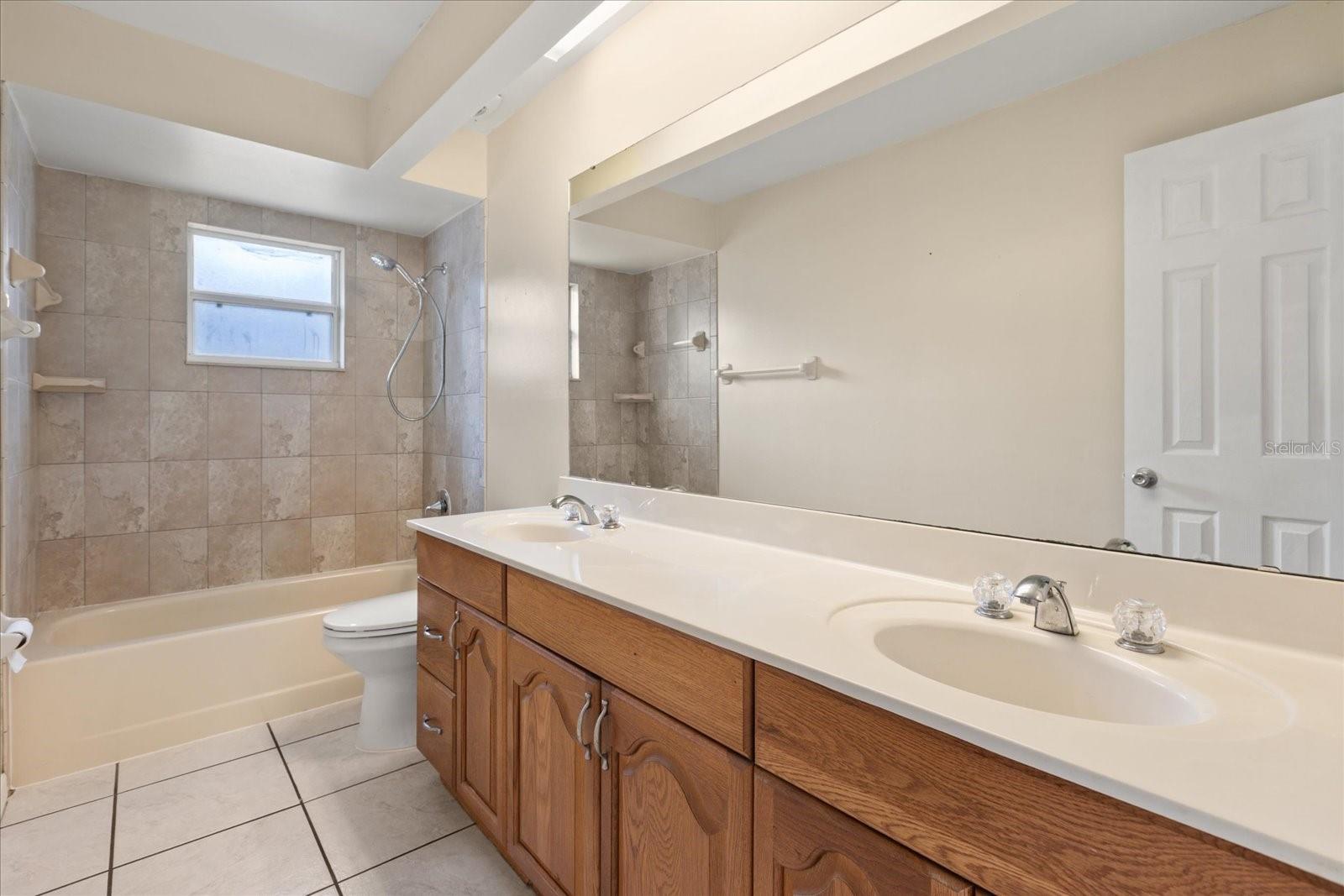 9466 CANNON DR, ORLANDO, FL, 32817