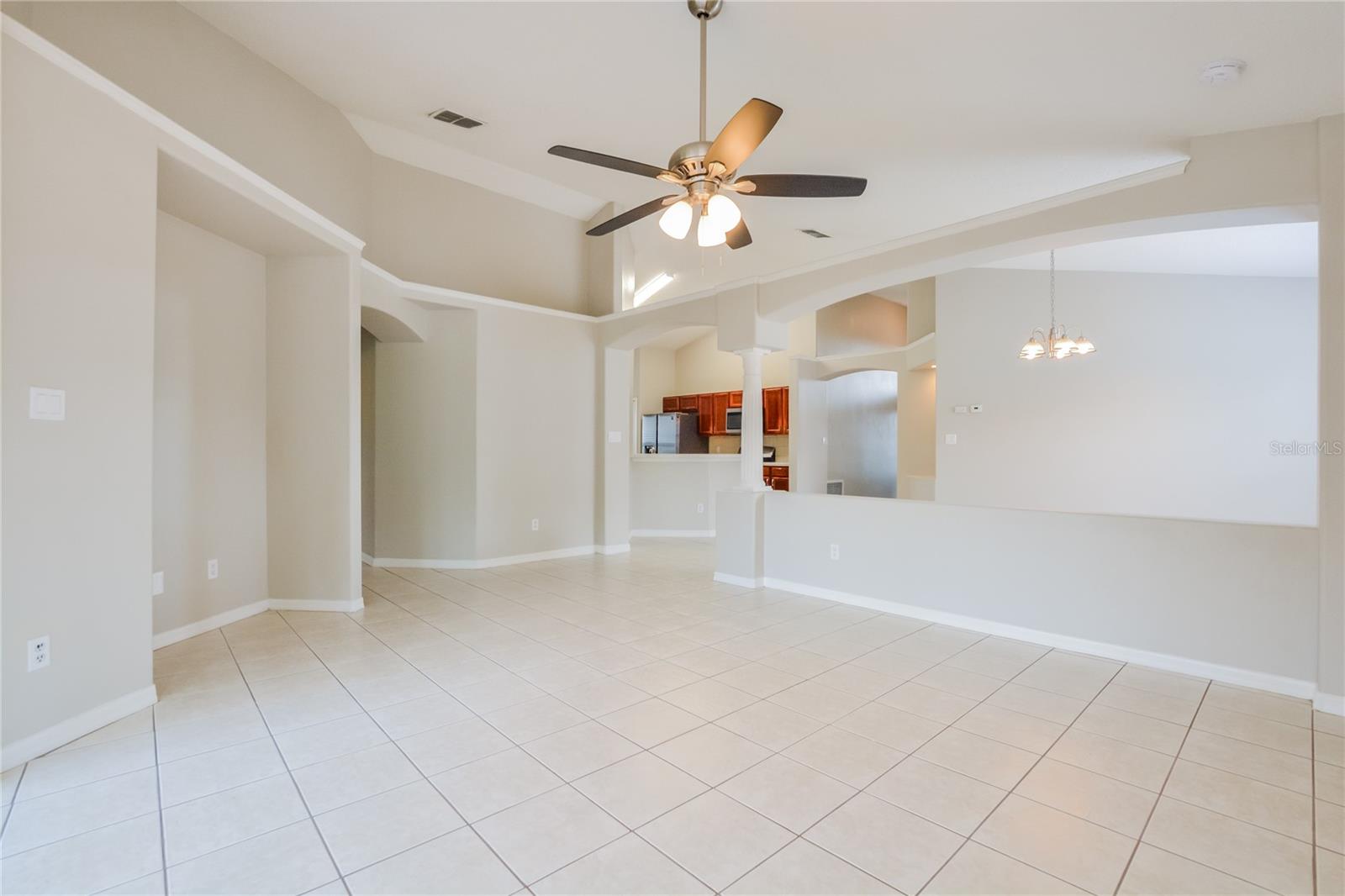 1588 SILHOUETTE DR, CLERMONT, FL, 34711