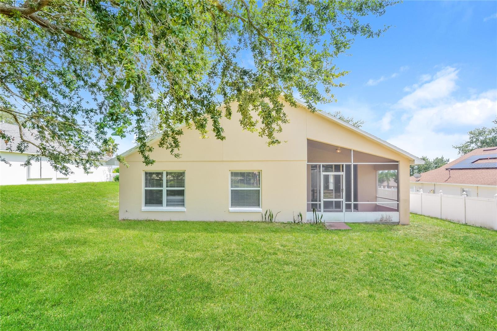 1588 SILHOUETTE DR, CLERMONT, FL, 34711