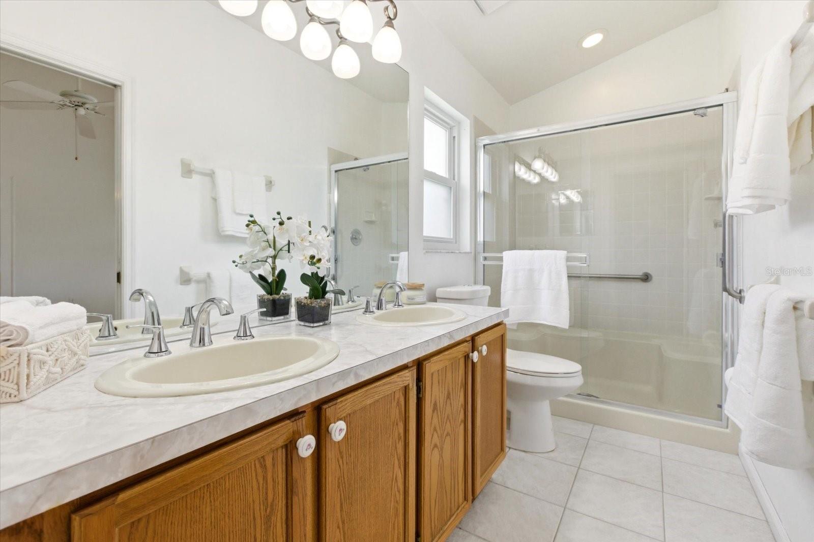 3305 SANTA MONICA DR, ORLANDO, FL, 32822