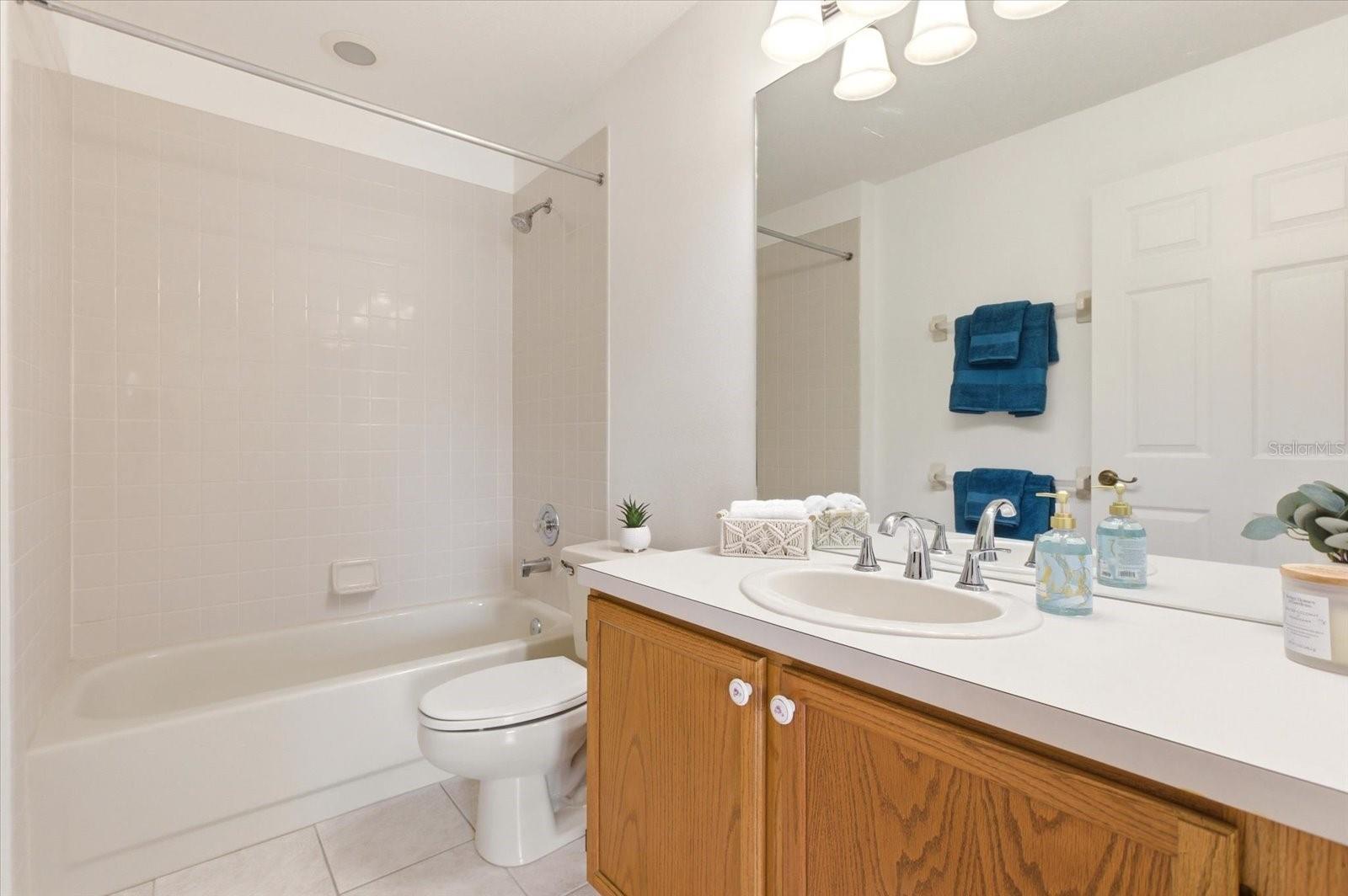 3305 SANTA MONICA DR, ORLANDO, FL, 32822