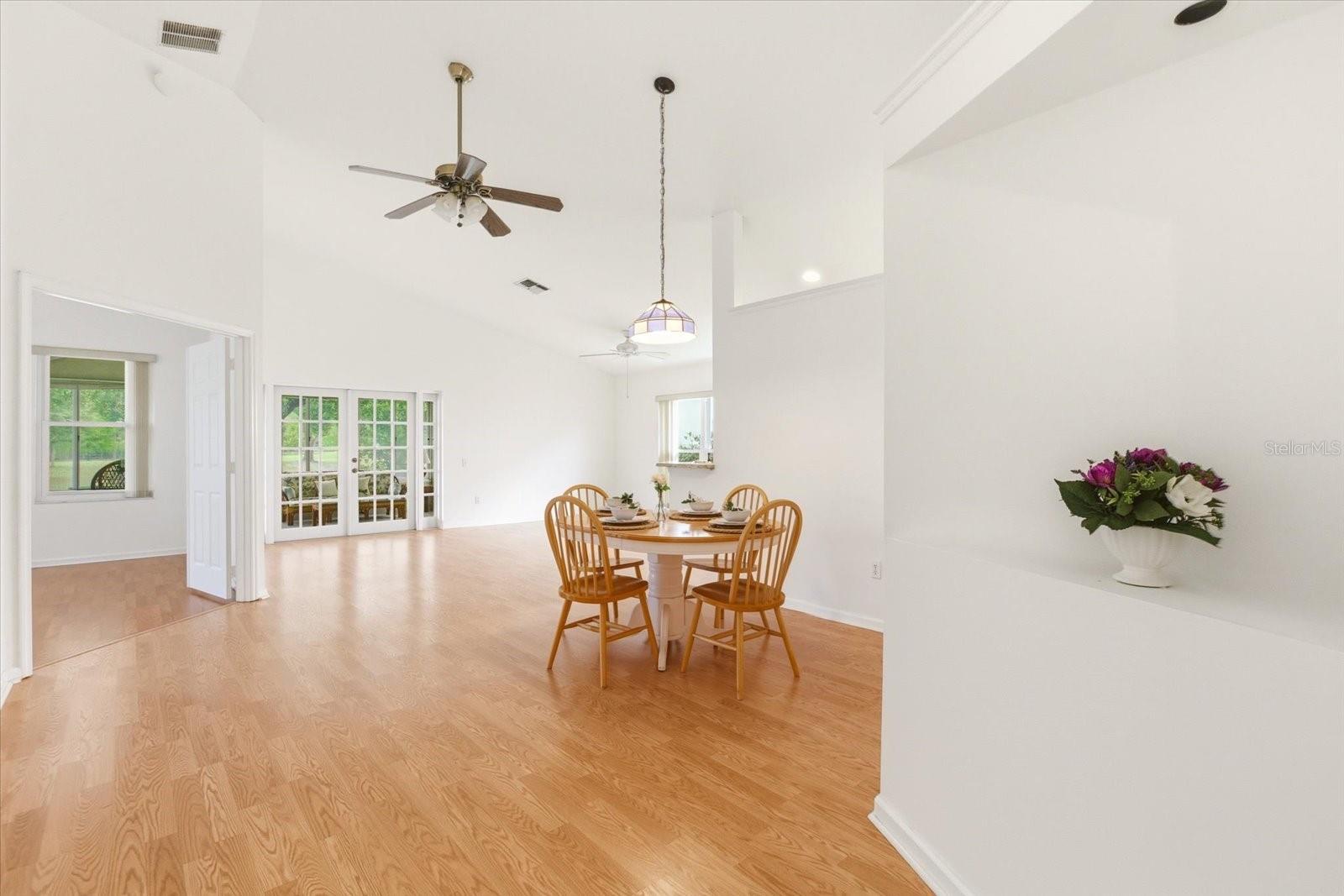 3305 SANTA MONICA DR, ORLANDO, FL, 32822