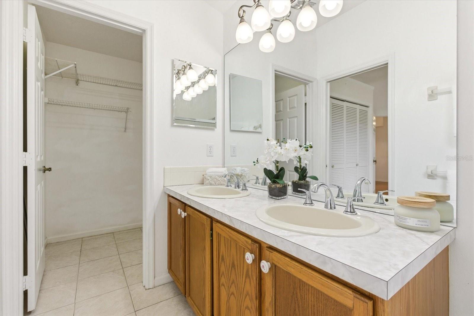 3305 SANTA MONICA DR, ORLANDO, FL, 32822