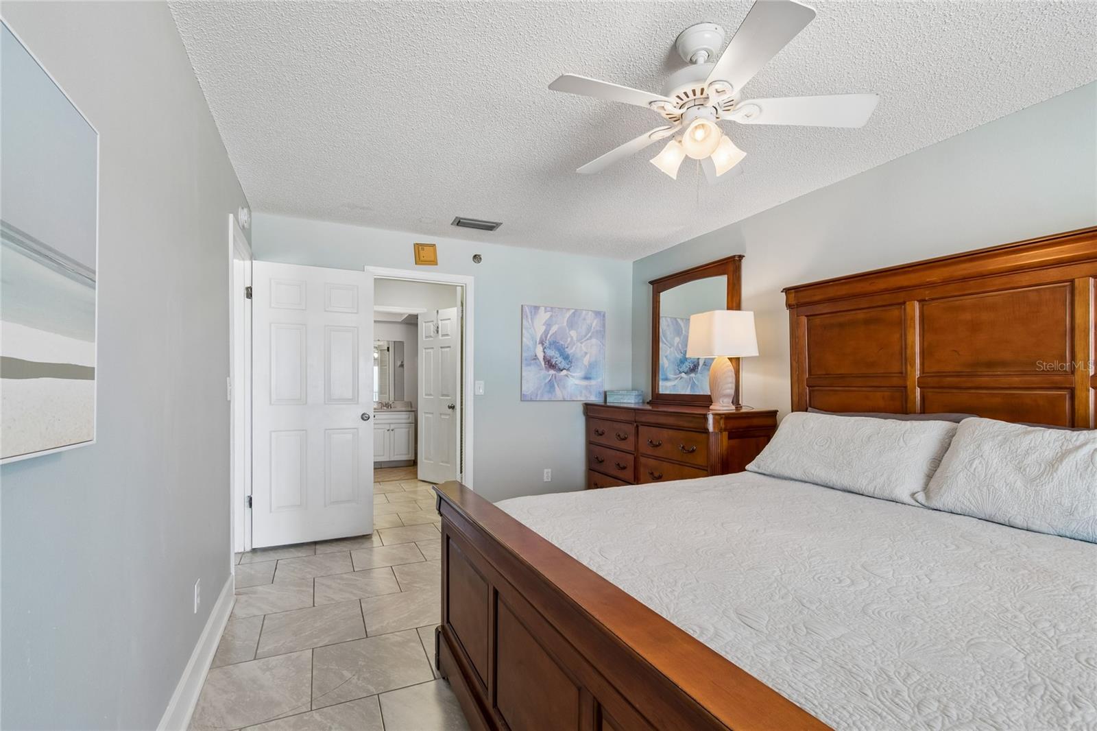 19418 GULF BLVD #204, INDIAN SHORES, FL, 33785