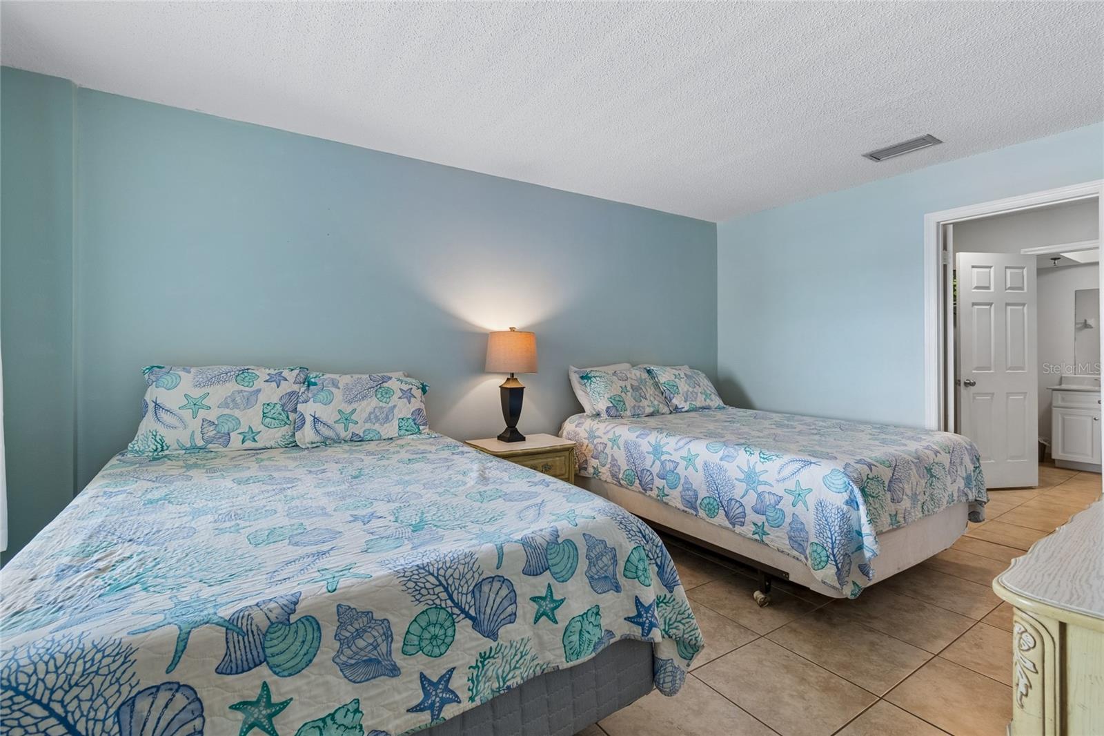 19418 GULF BLVD #204, INDIAN SHORES, FL, 33785