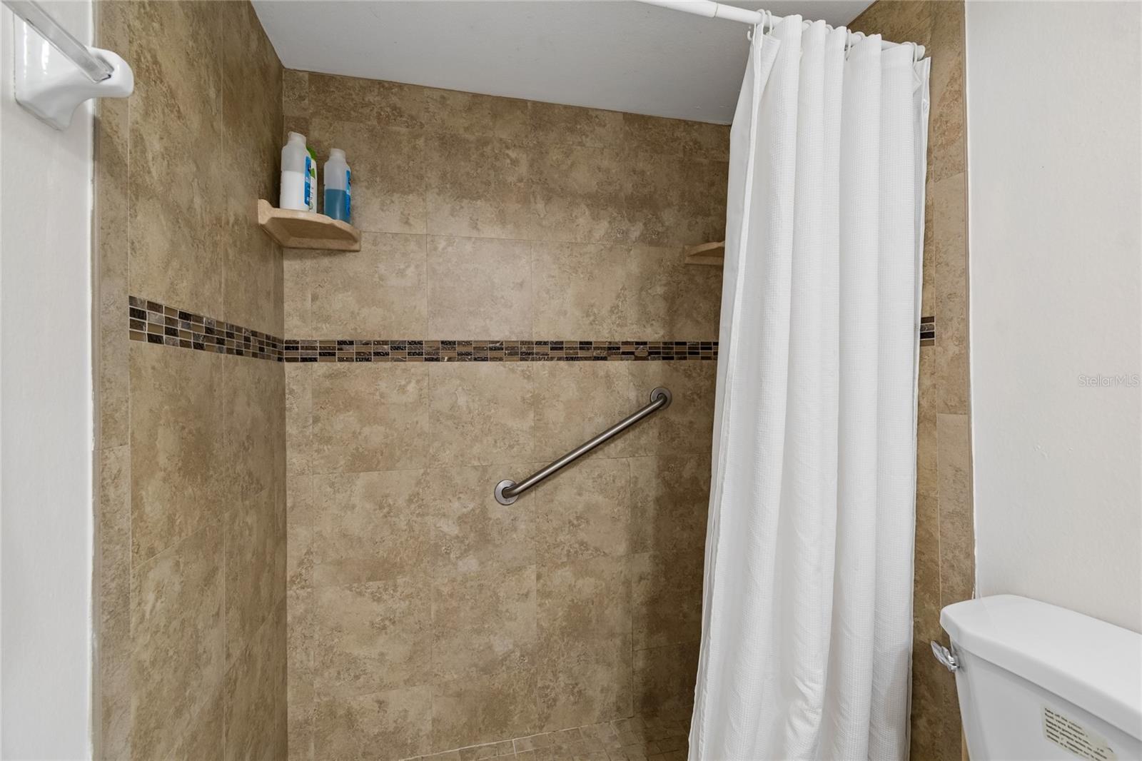 19418 GULF BLVD #204, INDIAN SHORES, FL, 33785