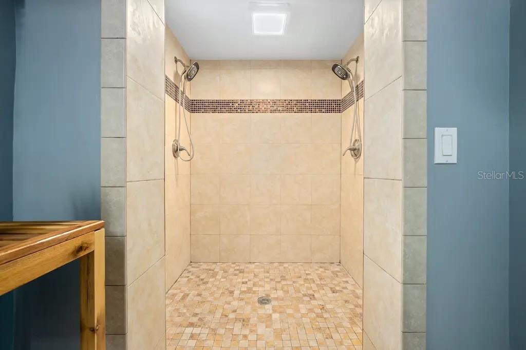 2532 CONSTITUTION BLVD, SARASOTA, FL, 34231