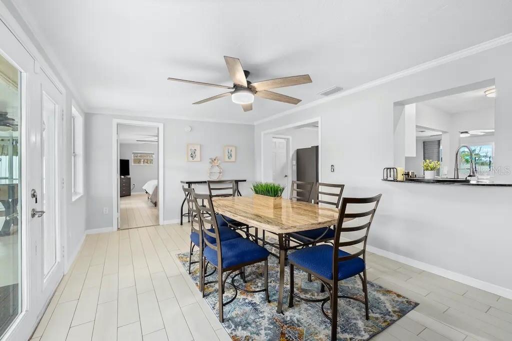 2532 CONSTITUTION BLVD, SARASOTA, FL, 34231