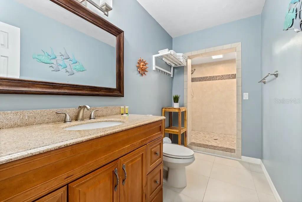 2532 CONSTITUTION BLVD, SARASOTA, FL, 34231