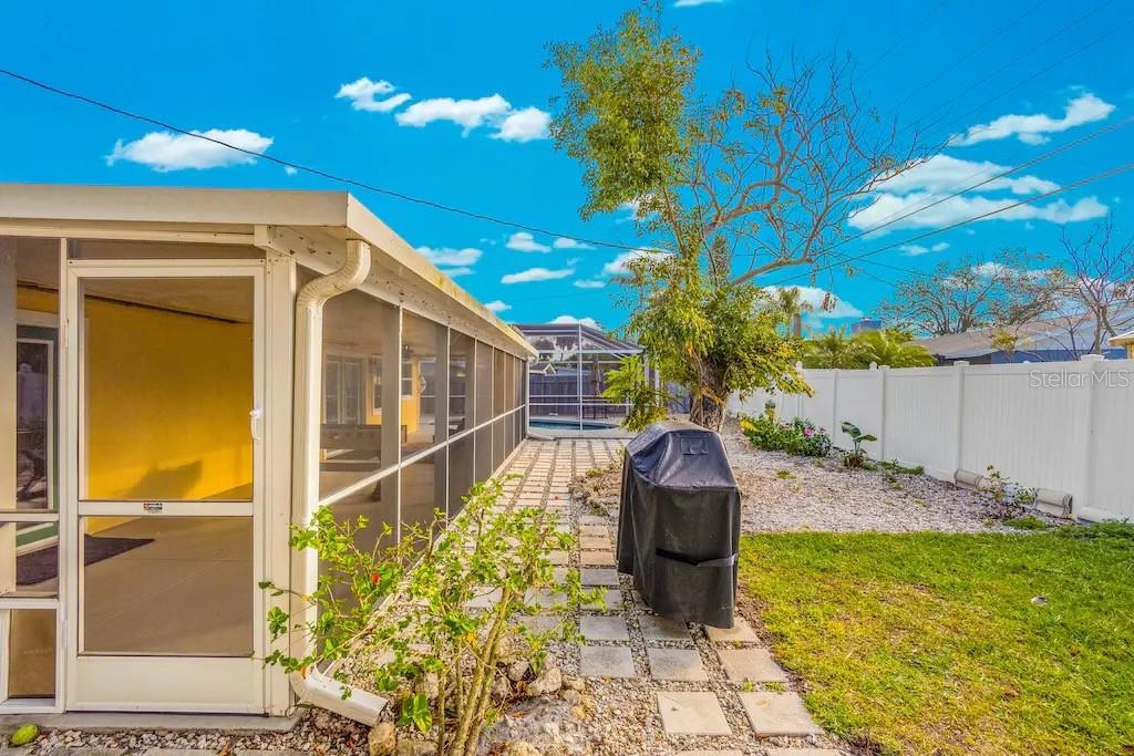 2532 CONSTITUTION BLVD, SARASOTA, FL, 34231