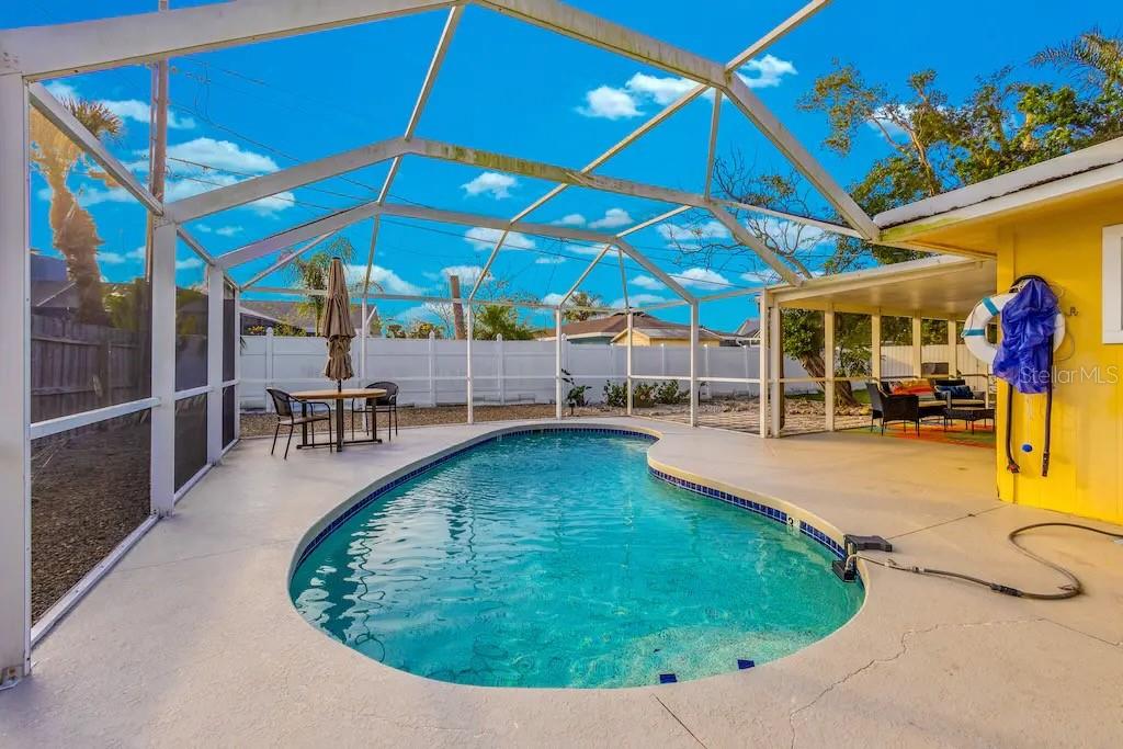 2532 CONSTITUTION BLVD, SARASOTA, FL, 34231