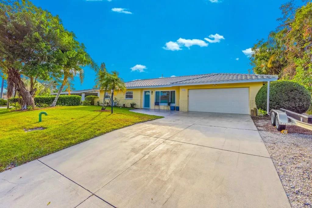 2532 CONSTITUTION BLVD, SARASOTA, FL, 34231