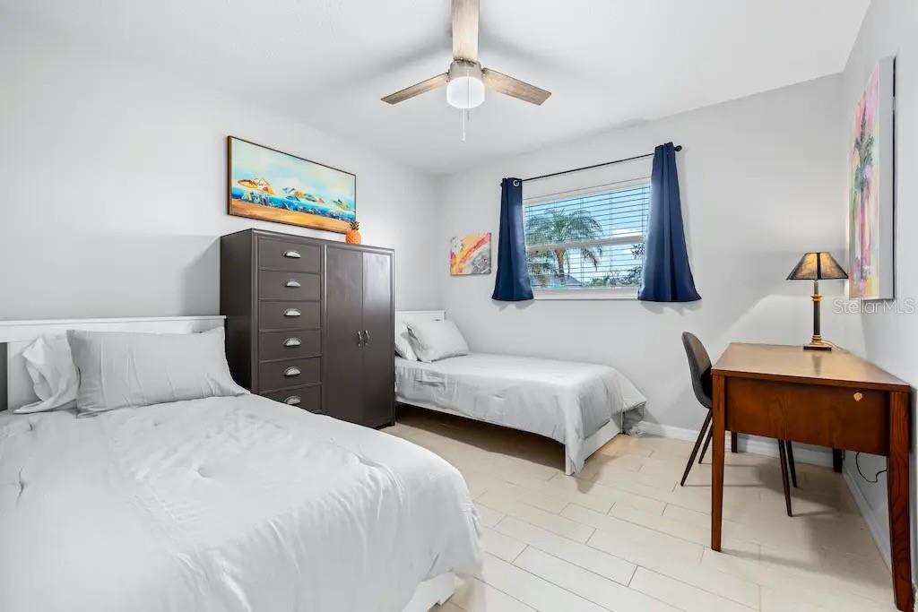 2532 CONSTITUTION BLVD, SARASOTA, FL, 34231