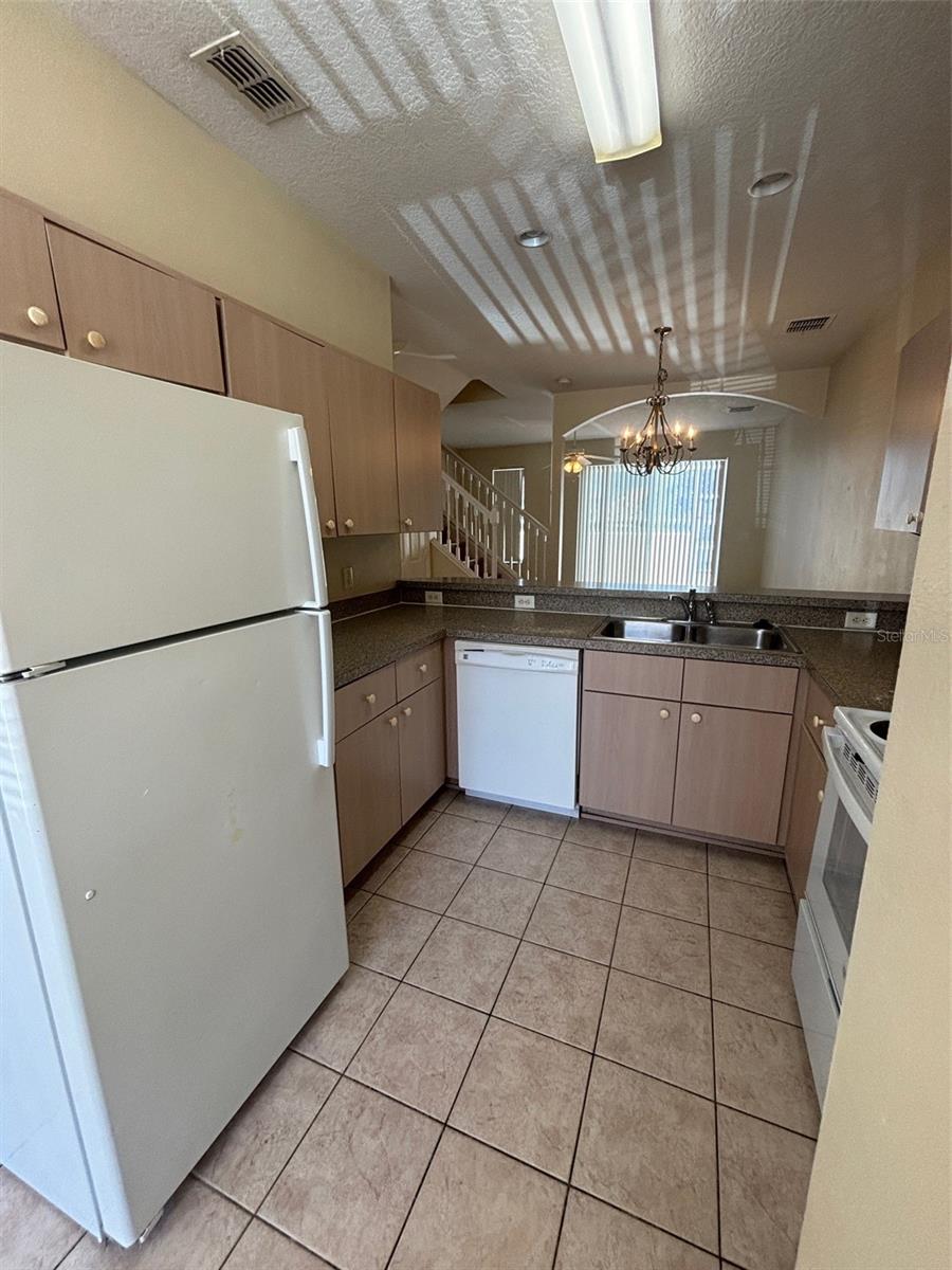 1237 S BEACH CIR, KISSIMMEE, FL, 34746