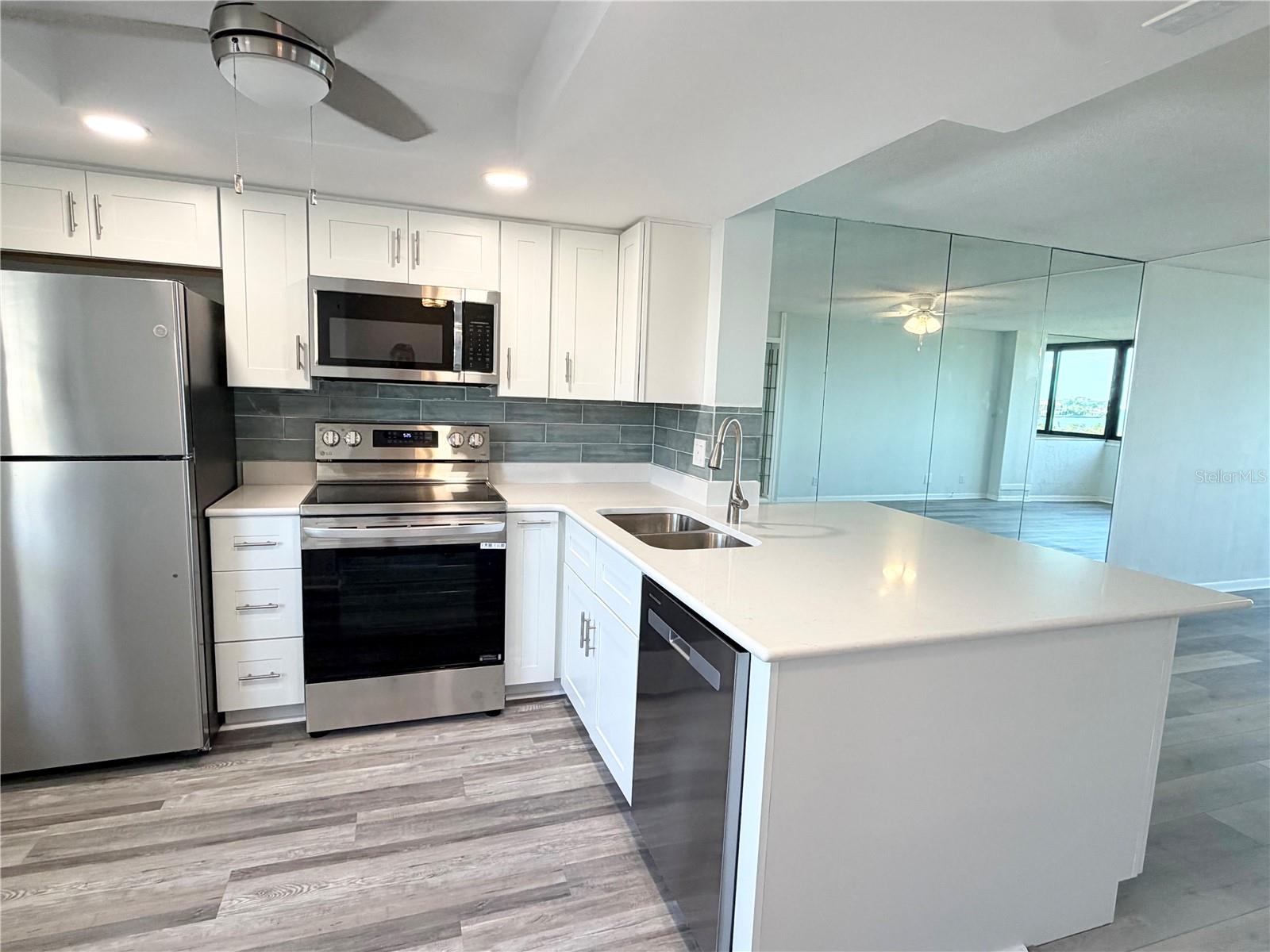 2617 COVE CAY DR #407, CLEARWATER, FL, 33760