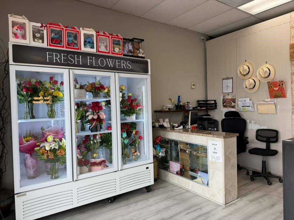 7803 E COLONIAL DR #106, ORLANDO, FL, 32807