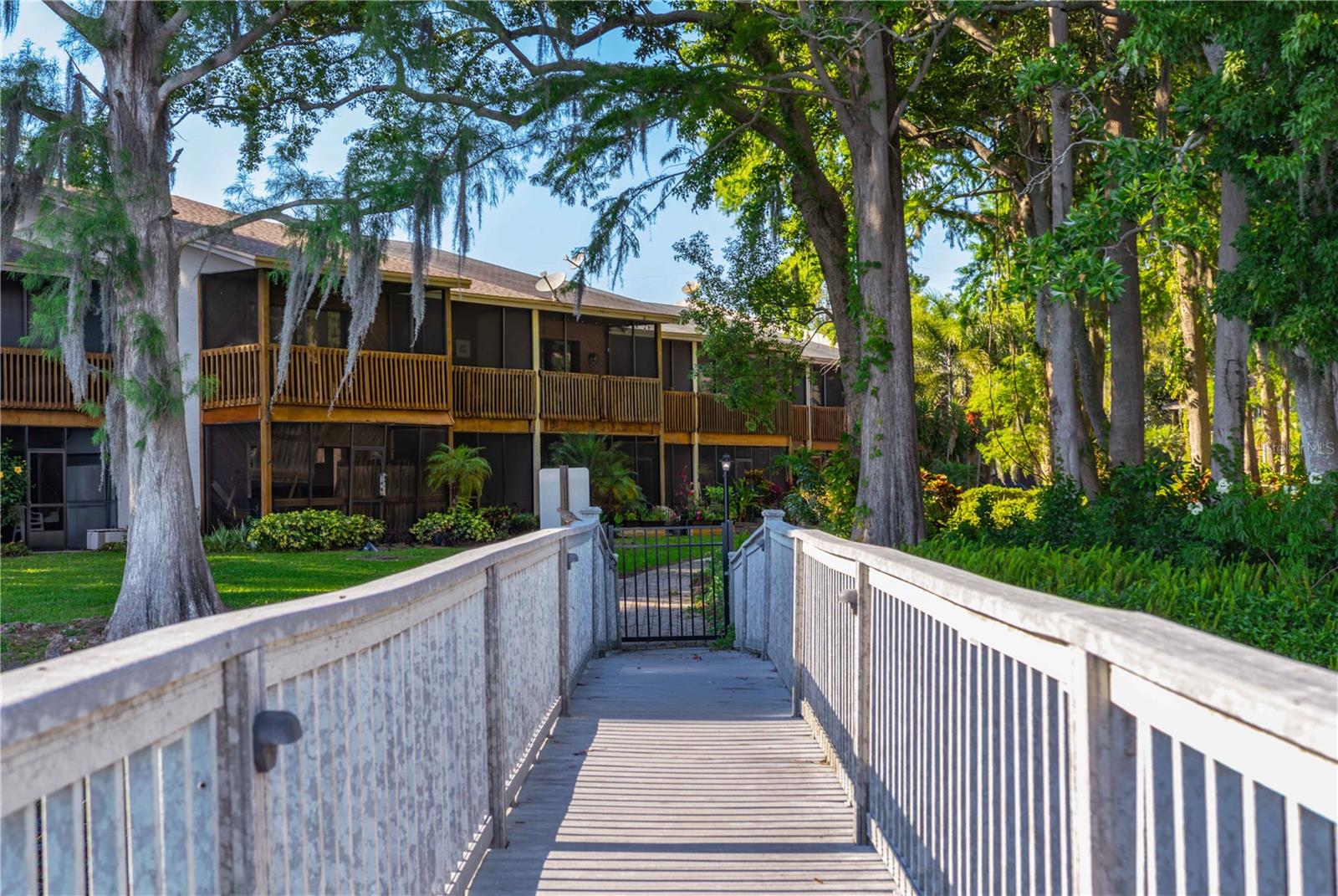 2158 TARPON LANDINGS DR, TARPON SPRINGS, FL, 34688