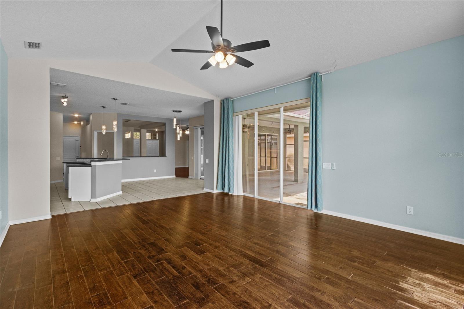 8739 ASHWORTH DR, TAMPA, FL, 33647